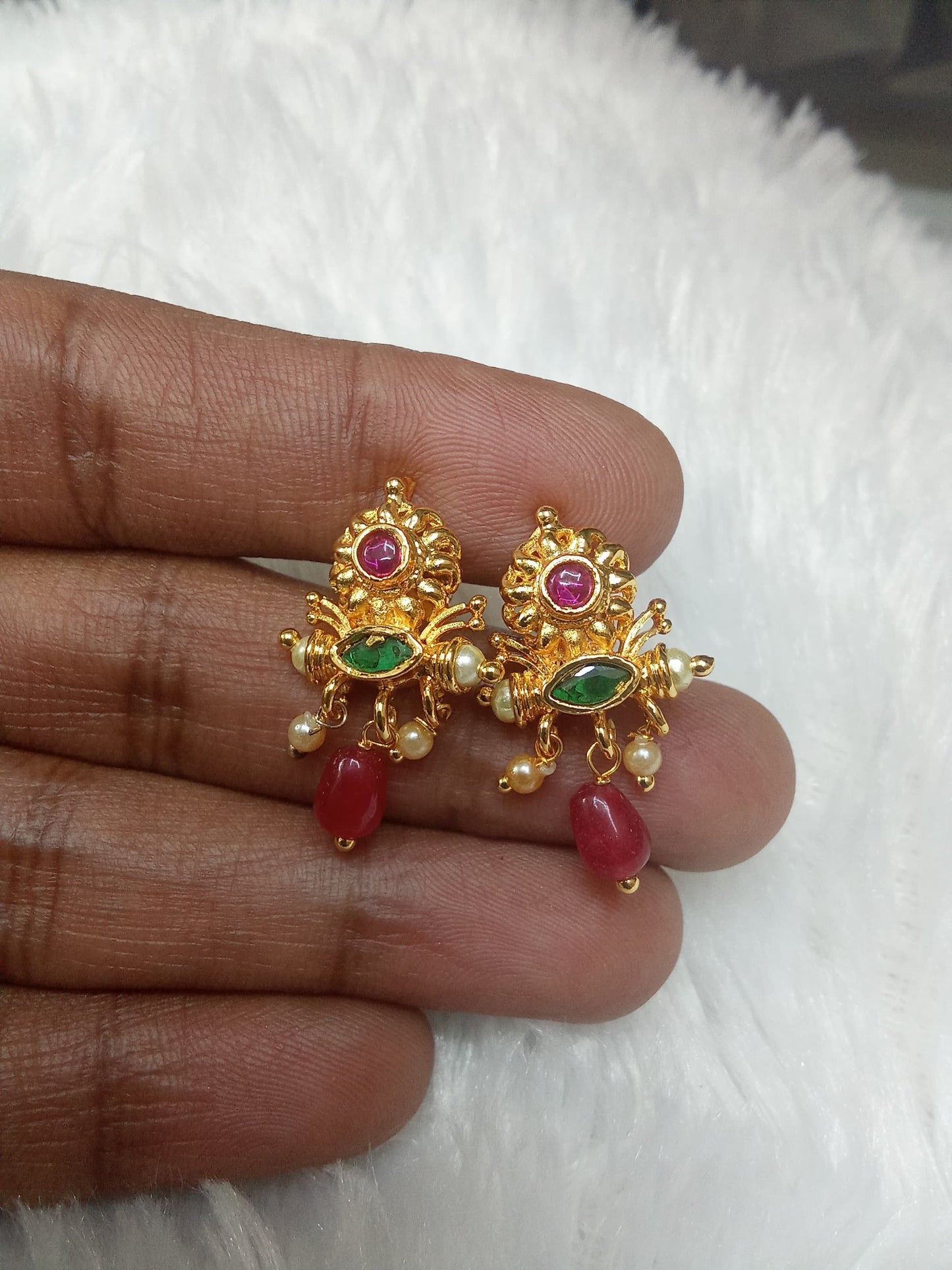 Screwback gold replica earrings-SH05