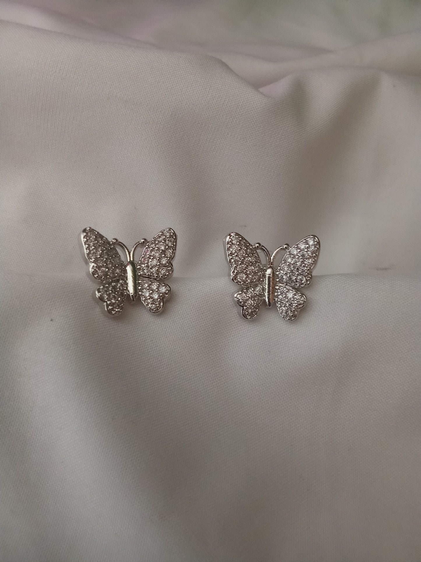 EARING-SHST127
