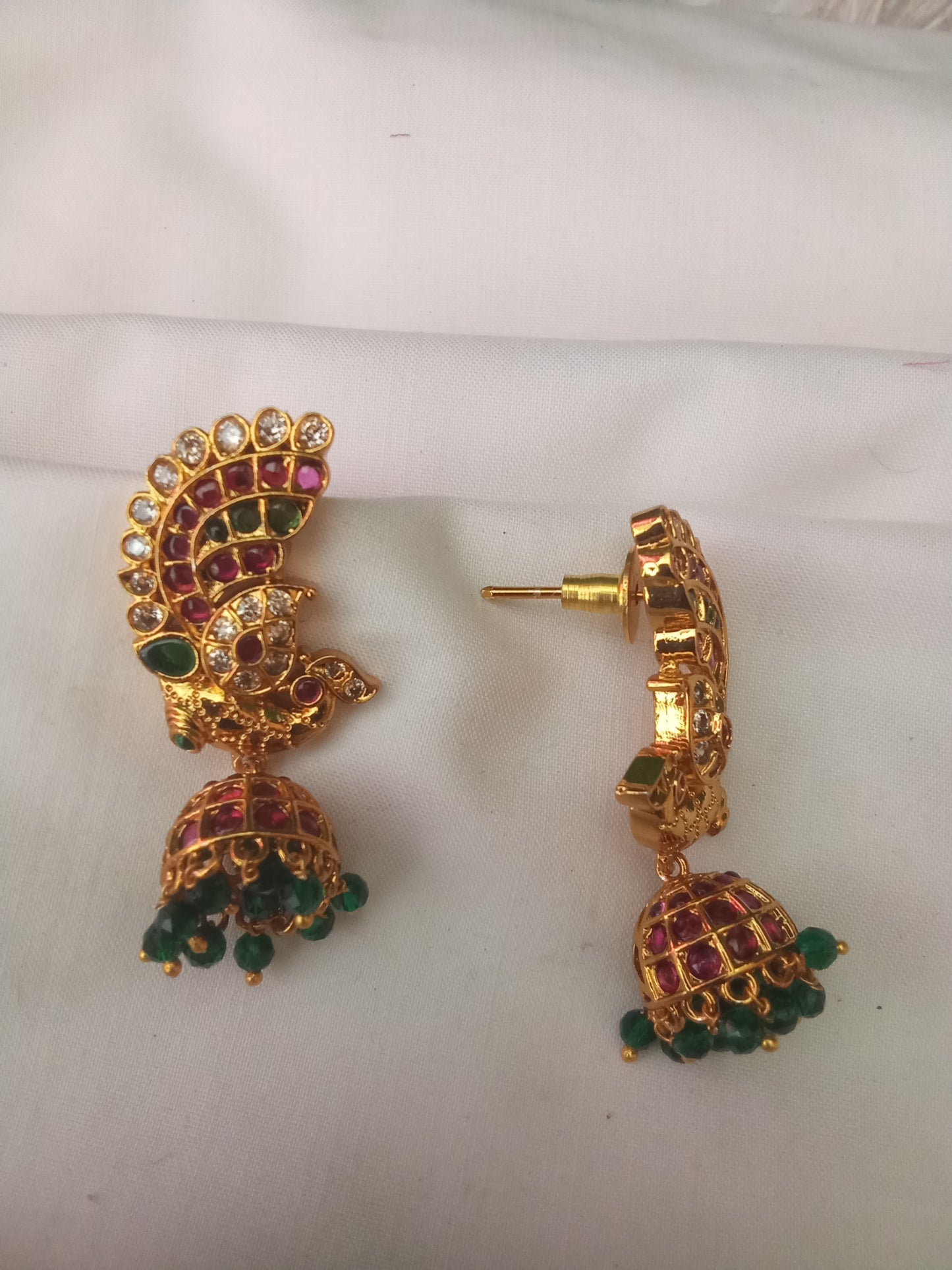 EARING-SHER44