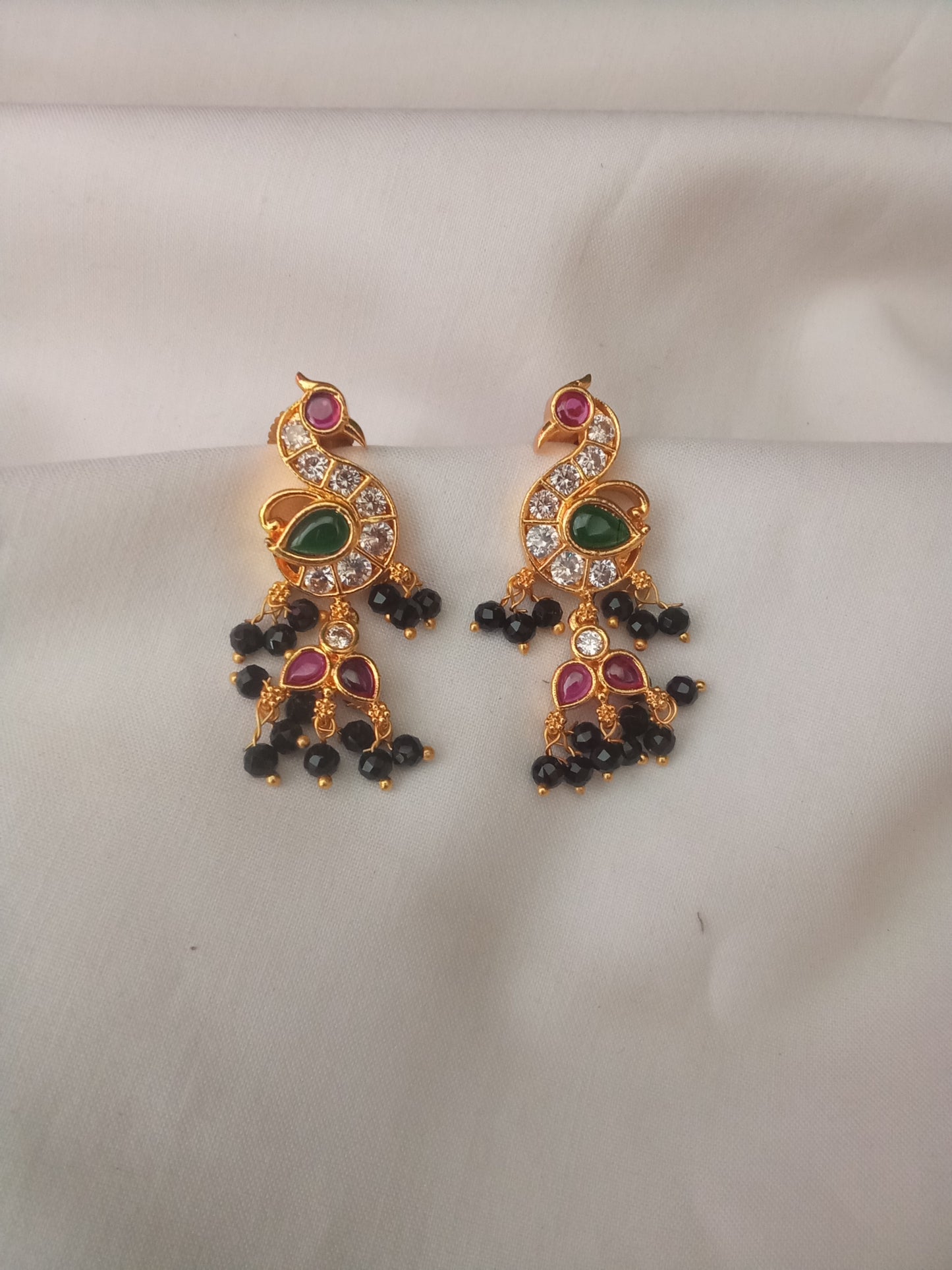 EARING-SHER245