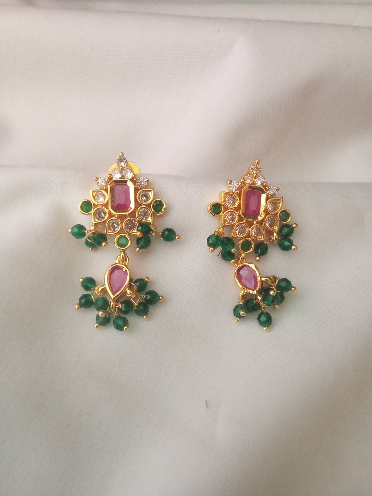 EARING-SHER242