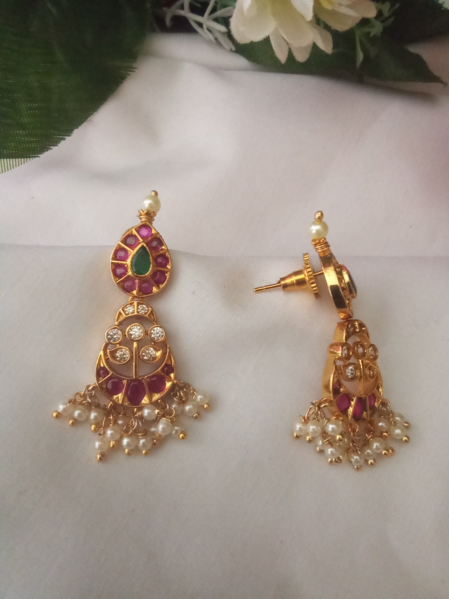 EARING-SHER221