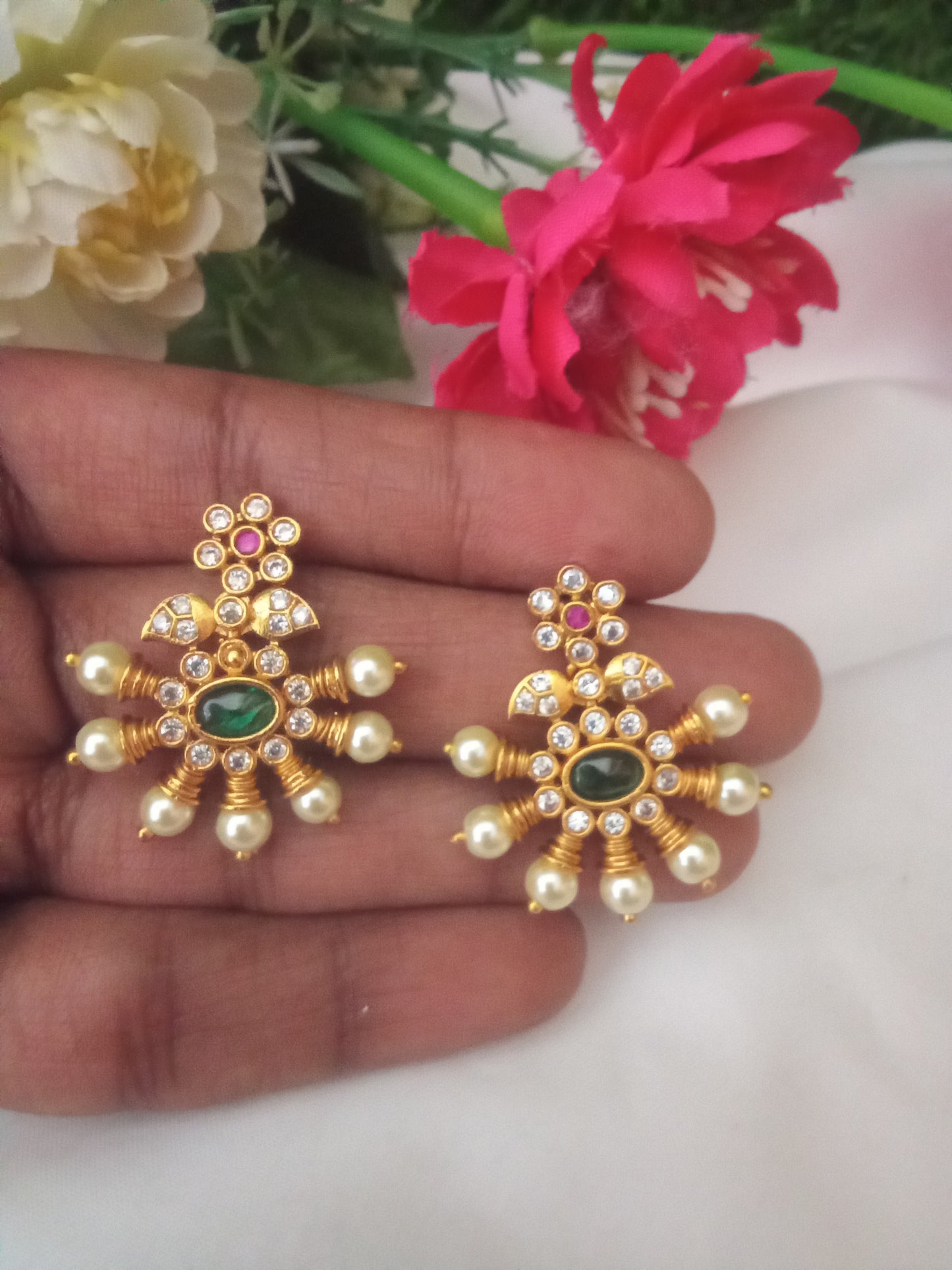 EARING-SHER220