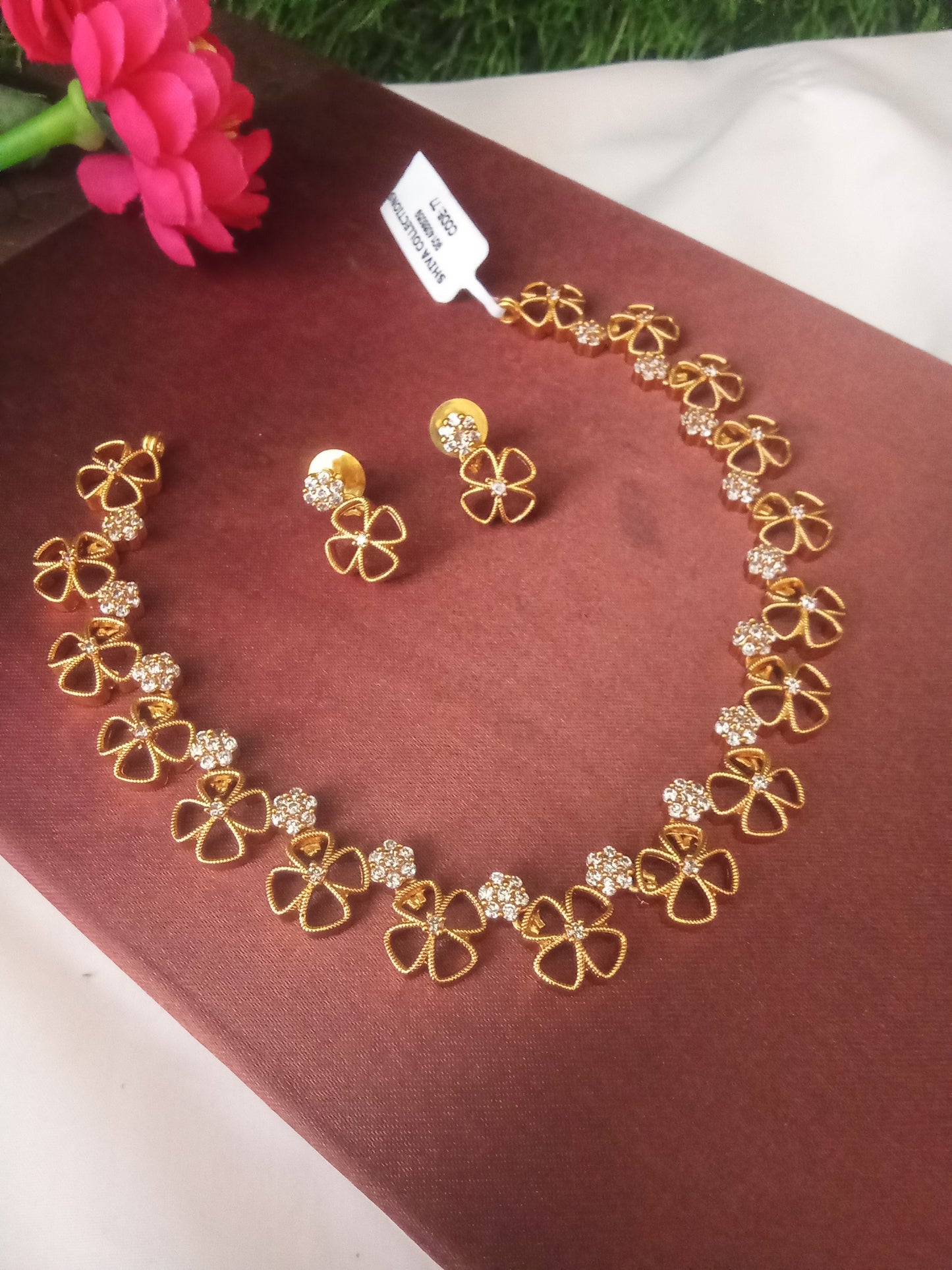 Floral Gold Plated Necklace Set-SHNC09