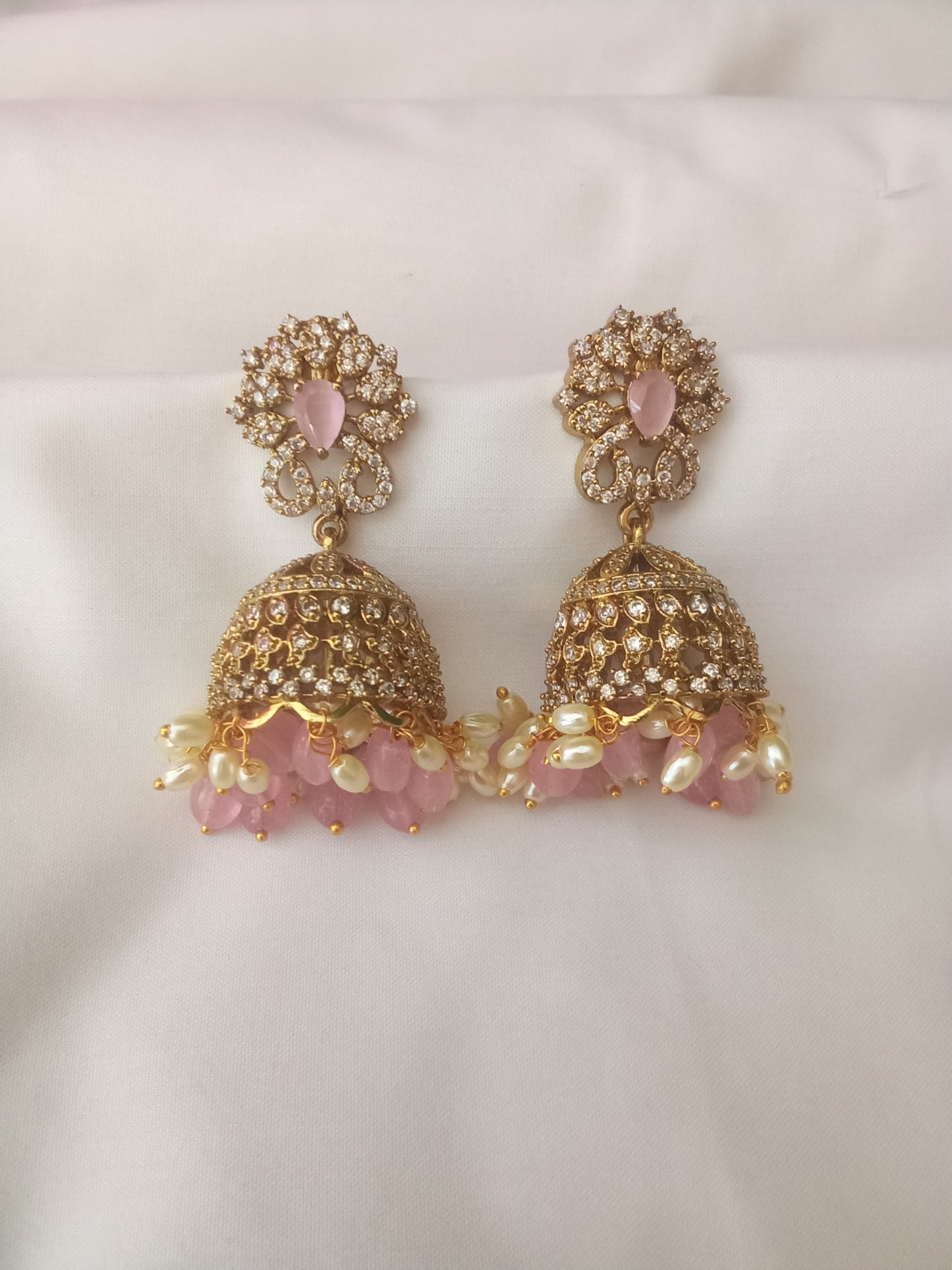 EARING-SHER182