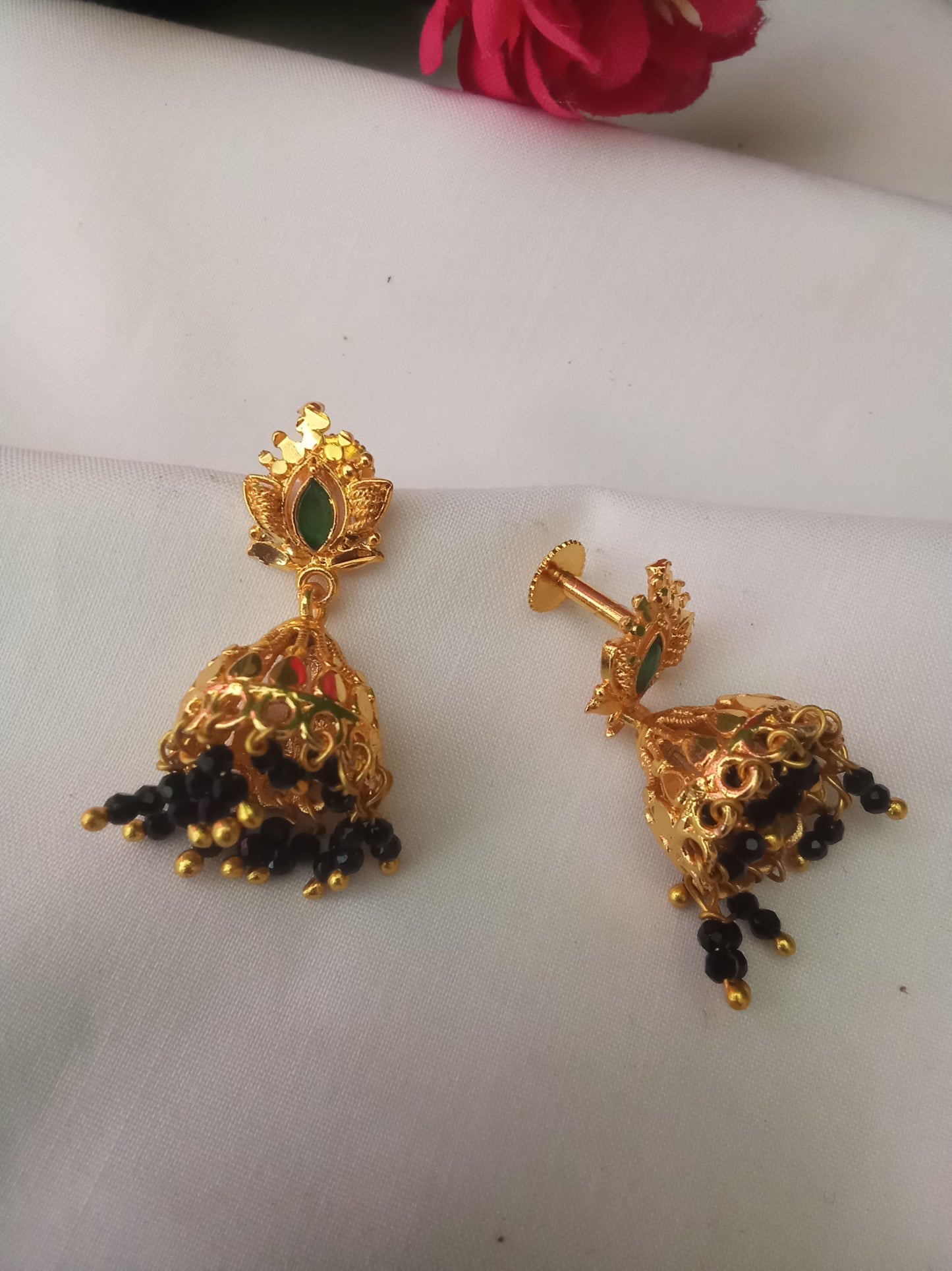EARING-SHER100