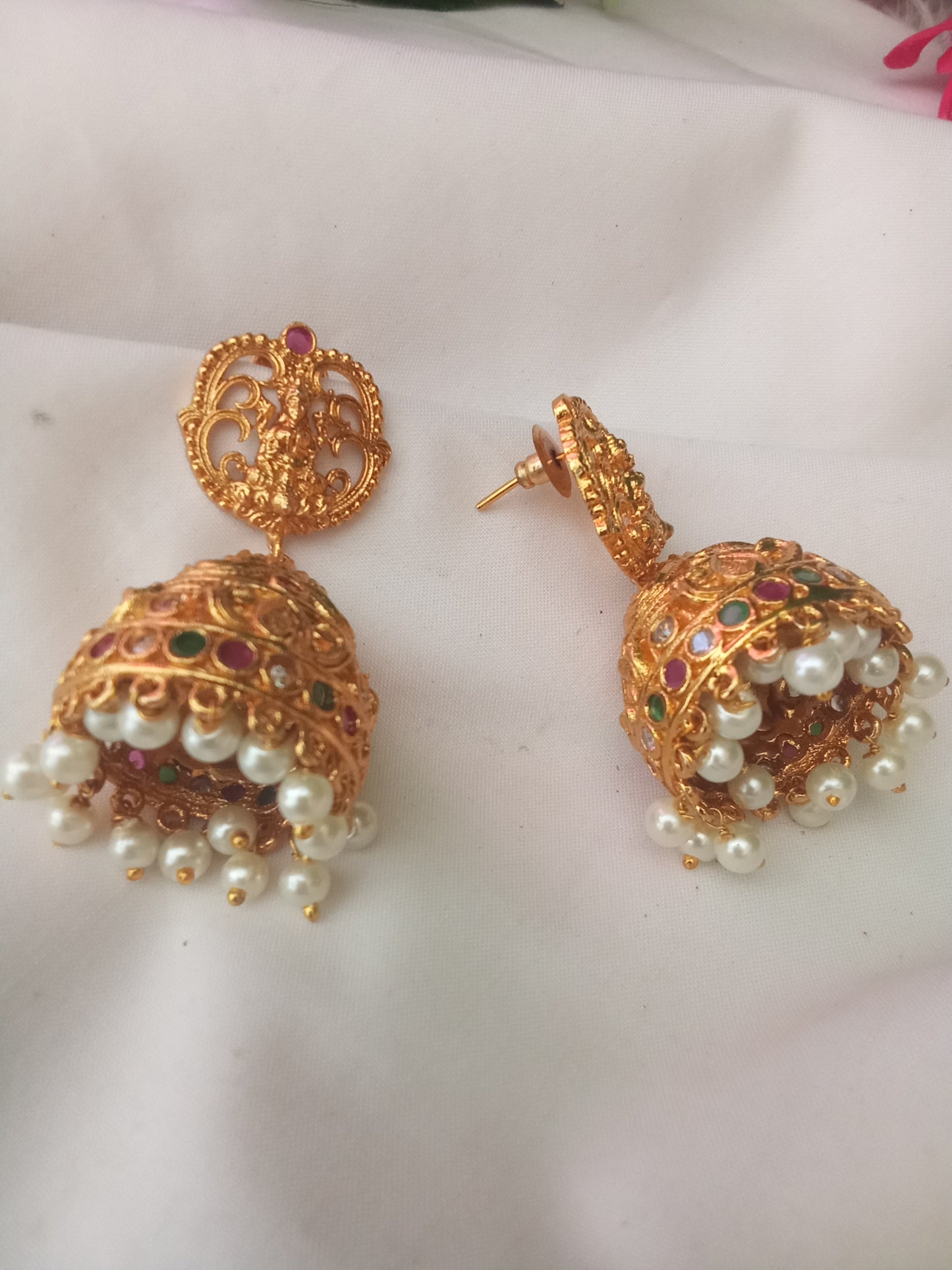 EARING-SHER33
