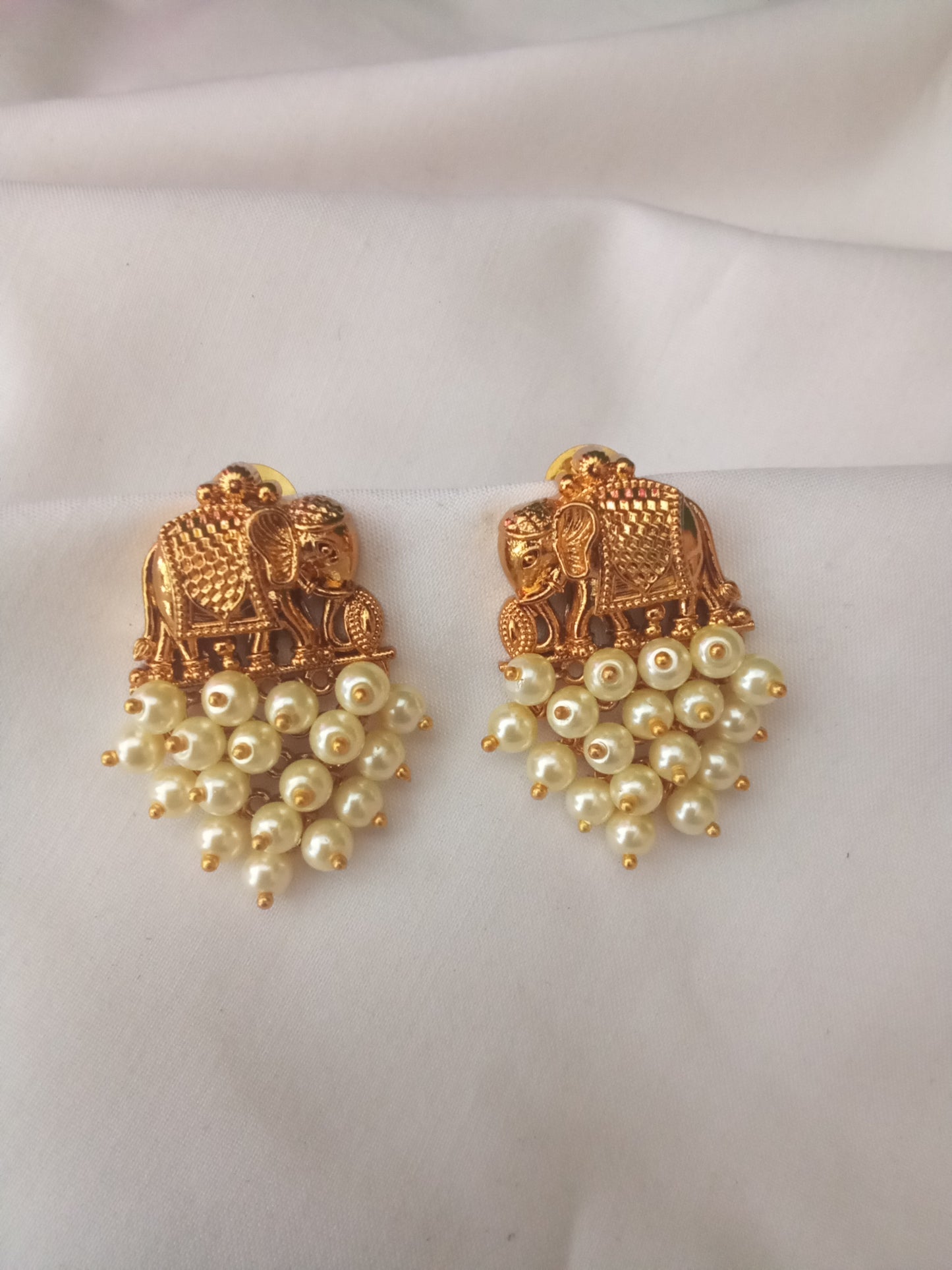 EARING-SHER230