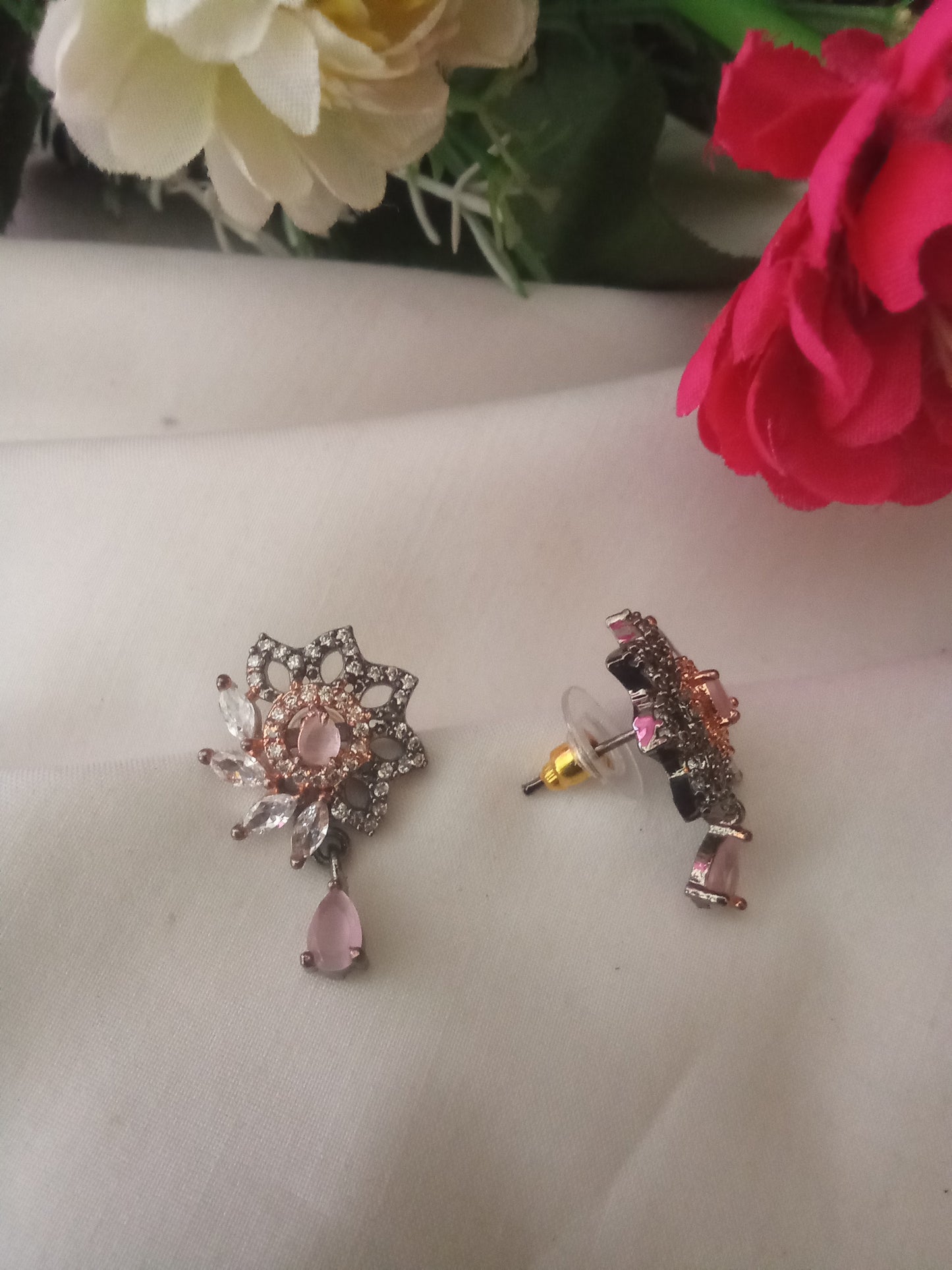 EARING-SHST112
