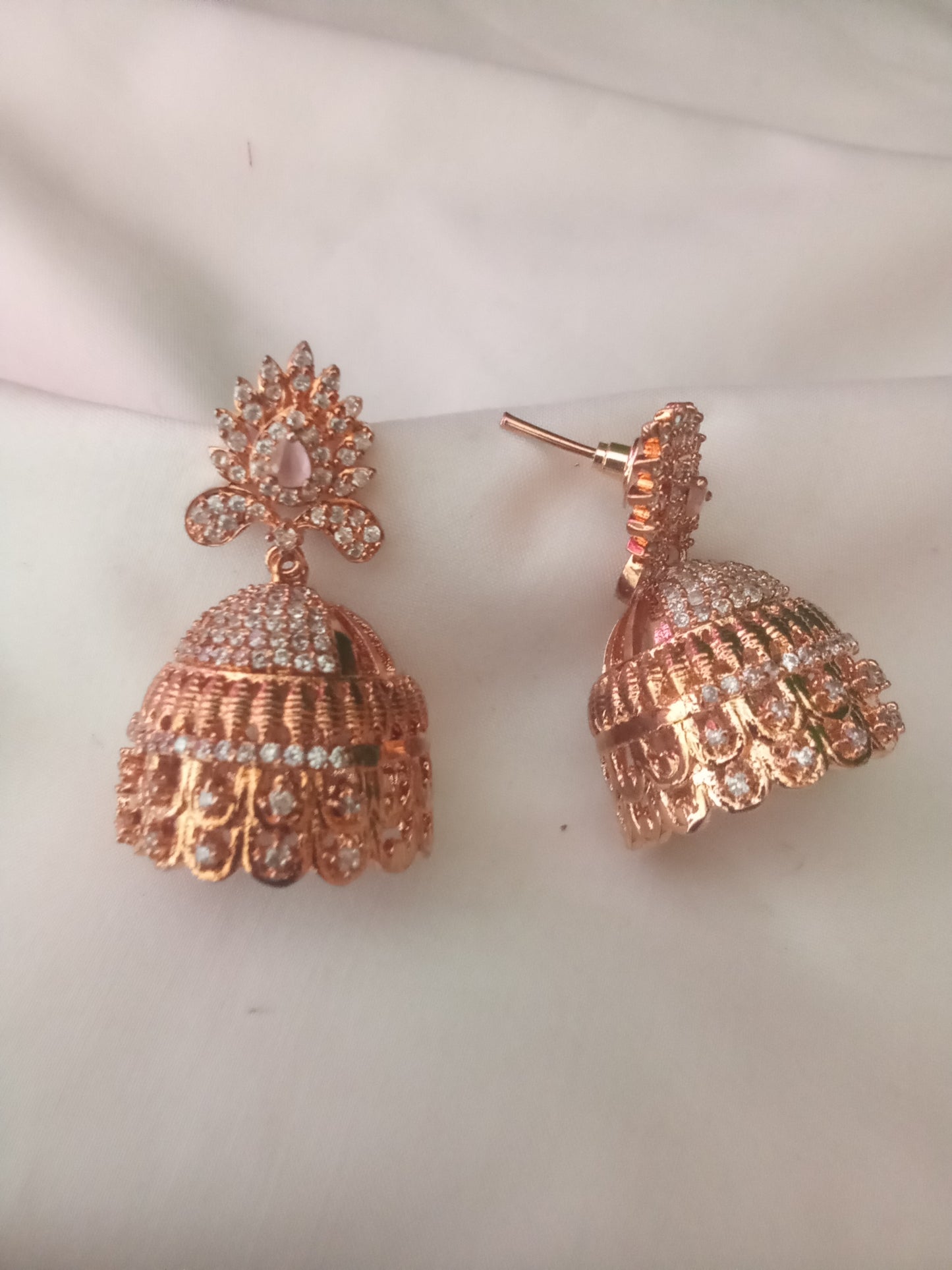 EARING-SHER205