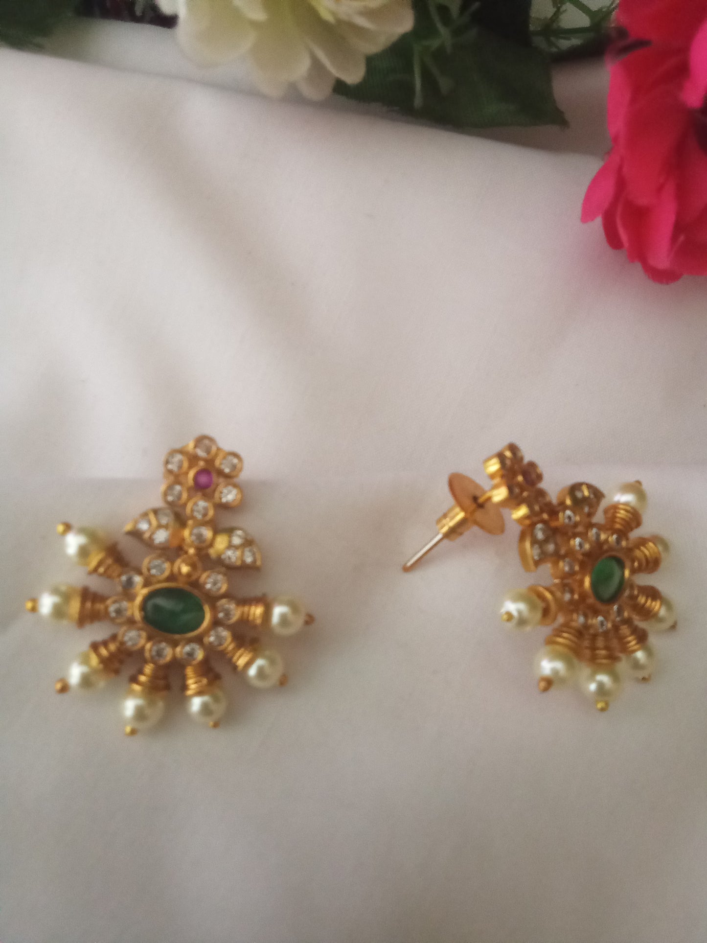 EARING-SHER220