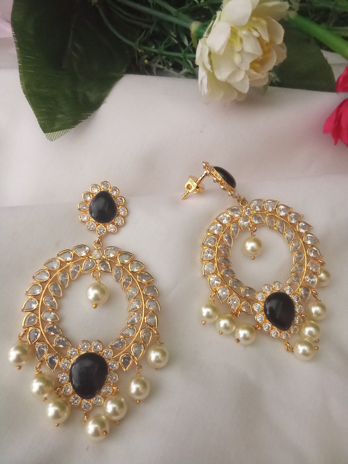 EARING-SHER180