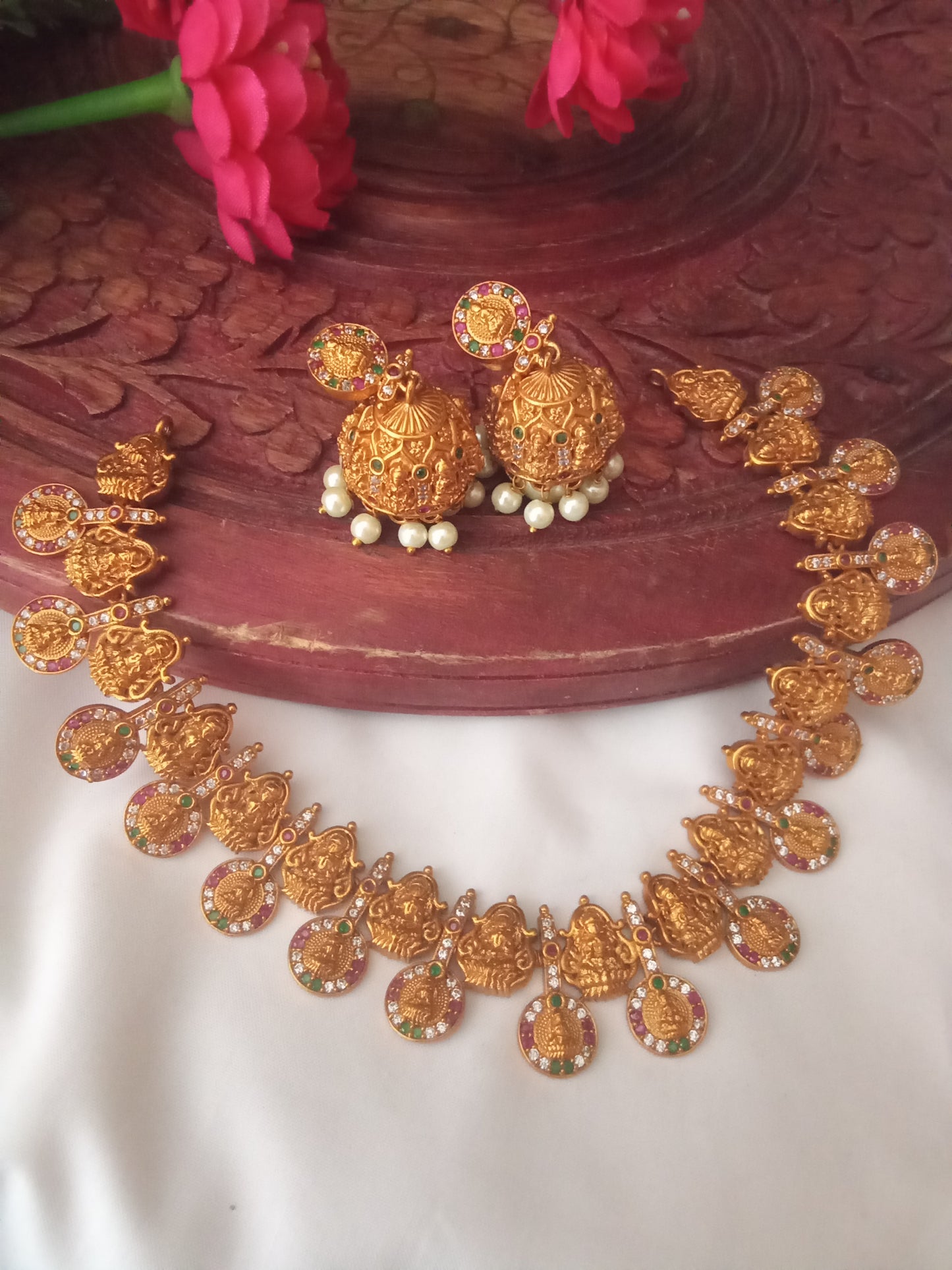 Lakshmi Temple Jewellery Set-SHNC02