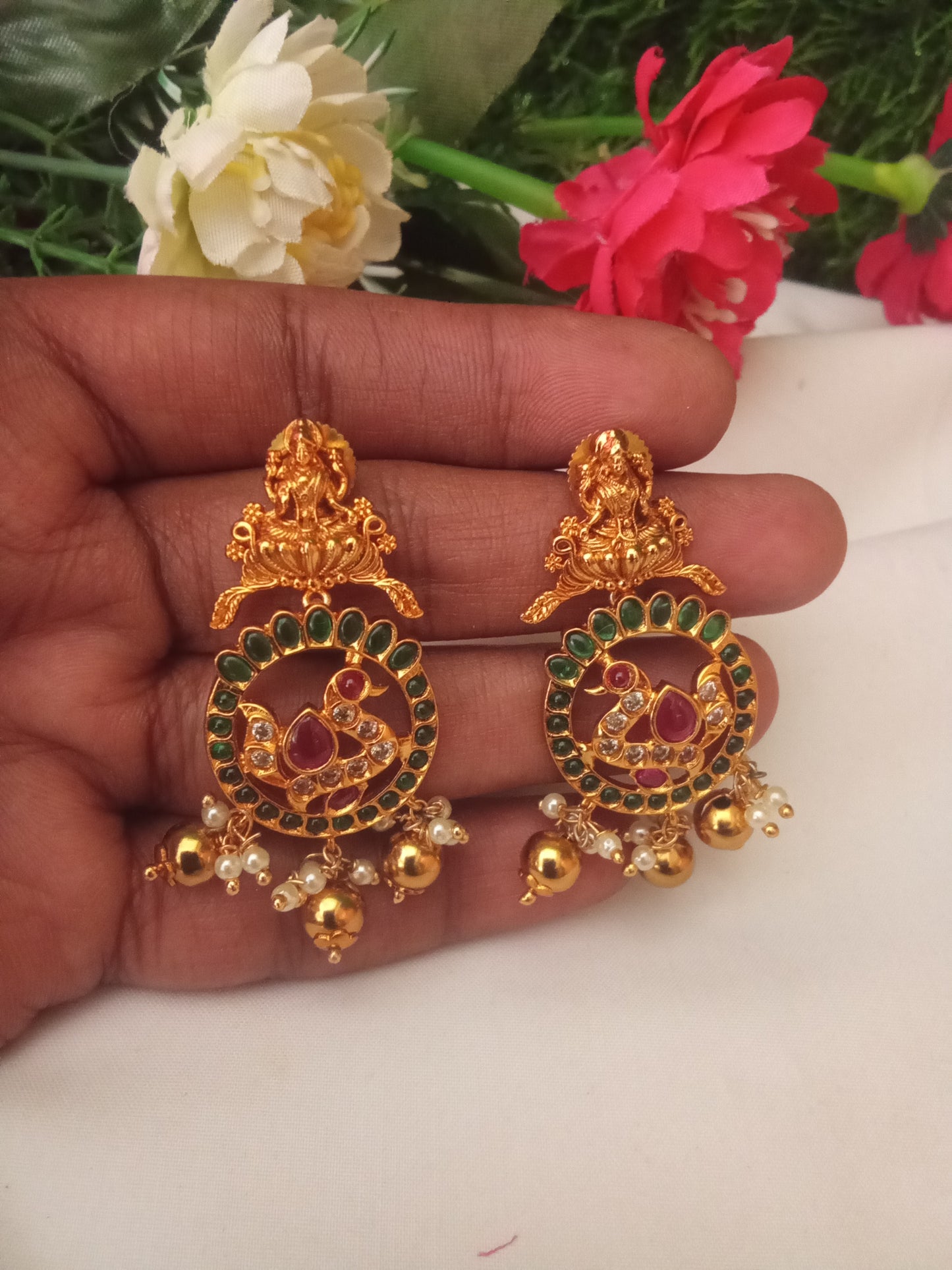 EARING-SHER153