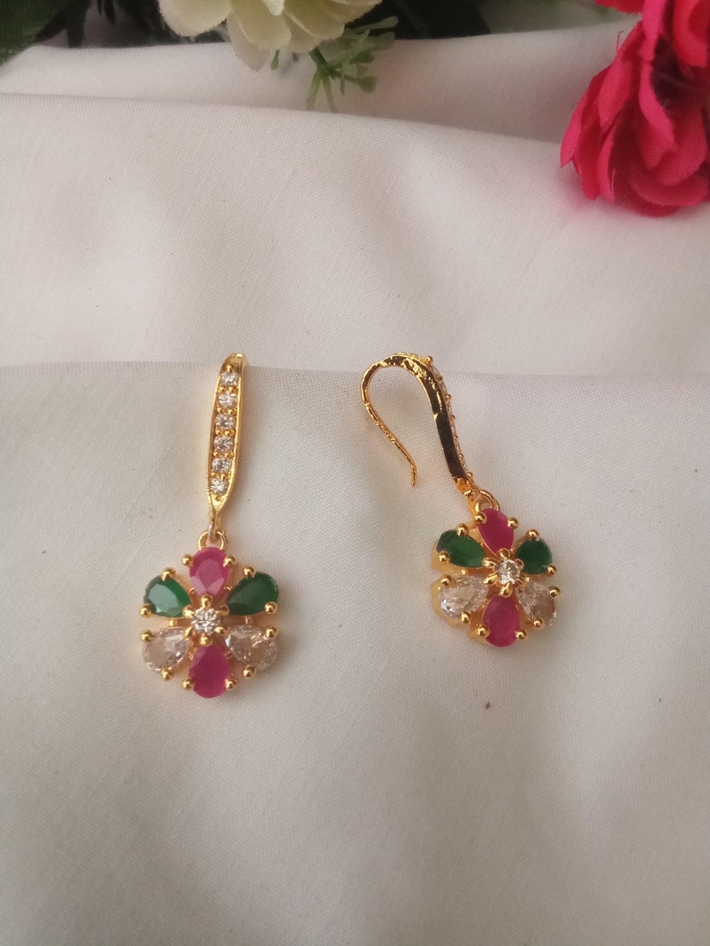 EARING-SHER233