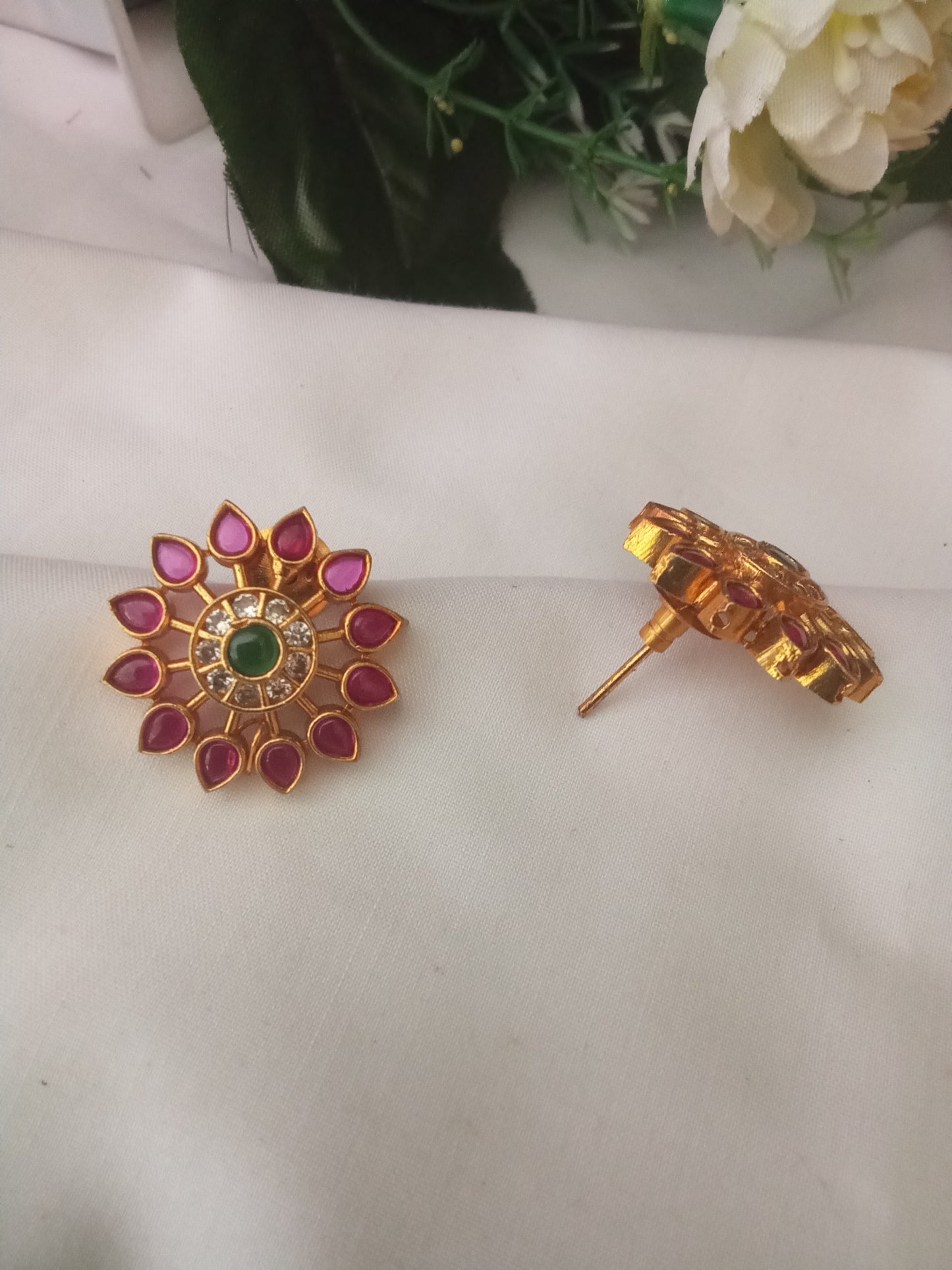 EARING-SHST19