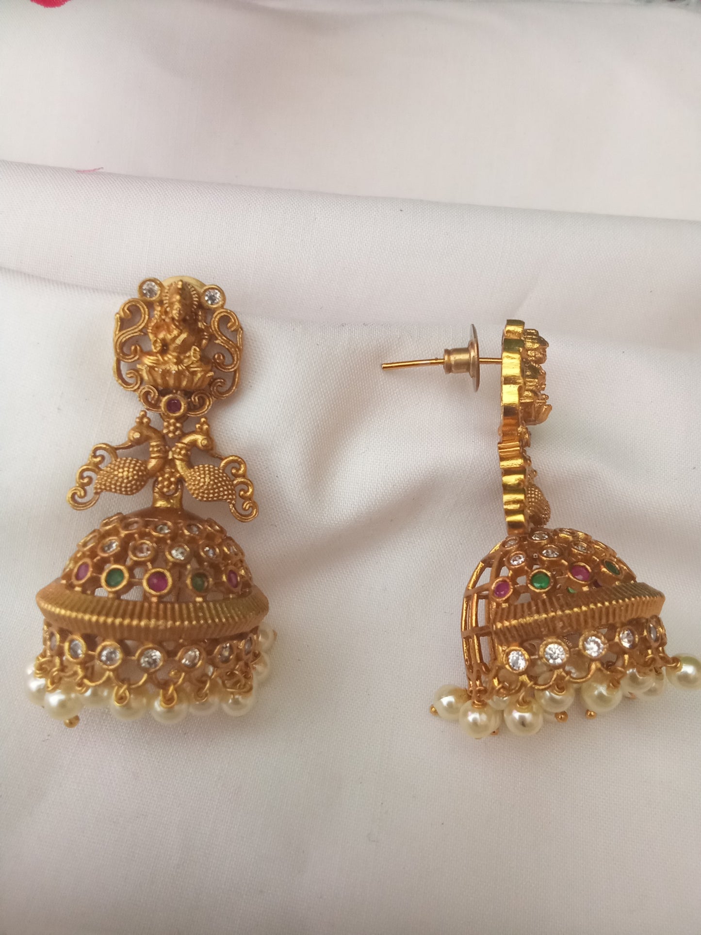 EARING-SHER47