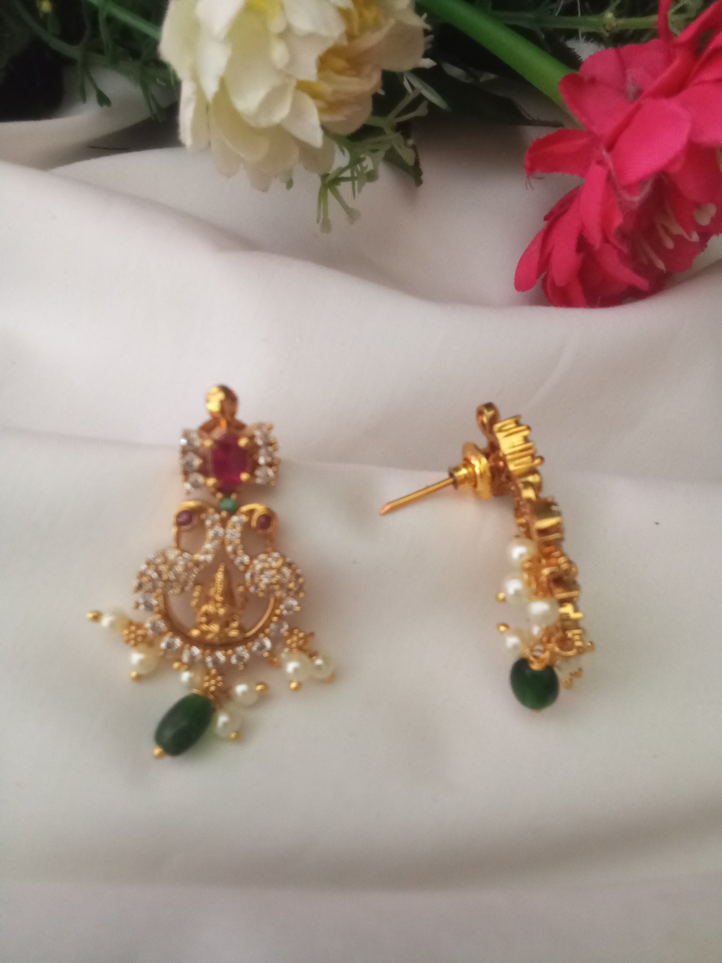 EARING-SHER130