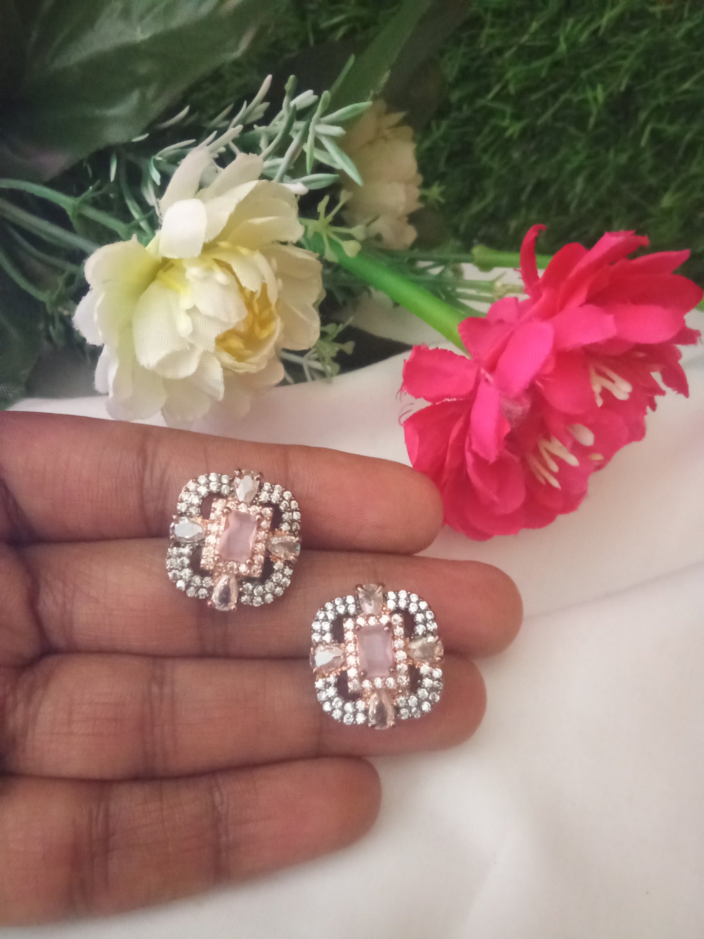 EARING-SHST108
