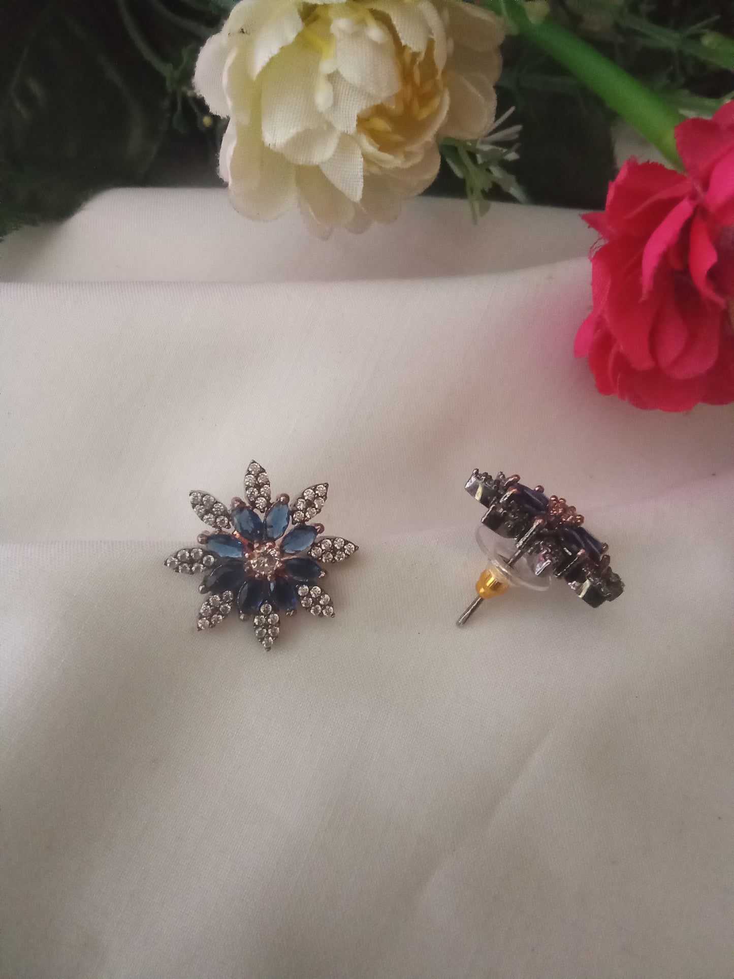 EARING-SHST115