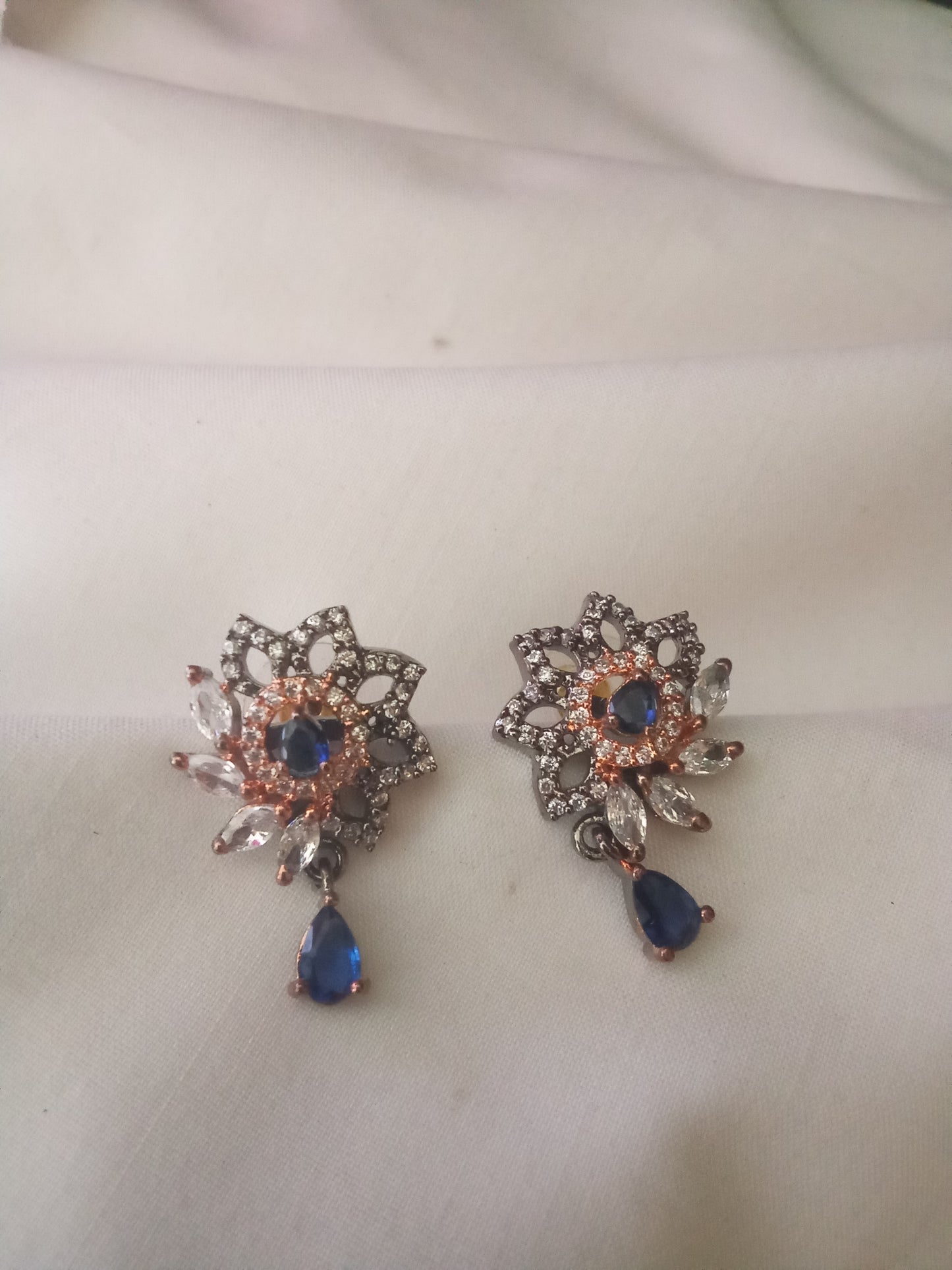 EARING-SHST113