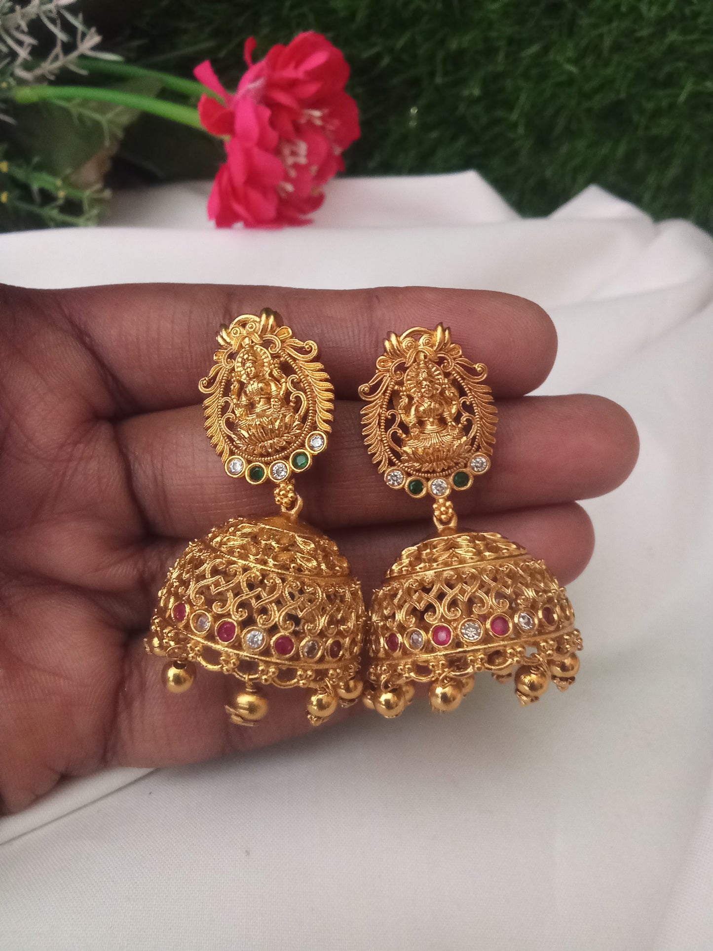 EARING-SHER57