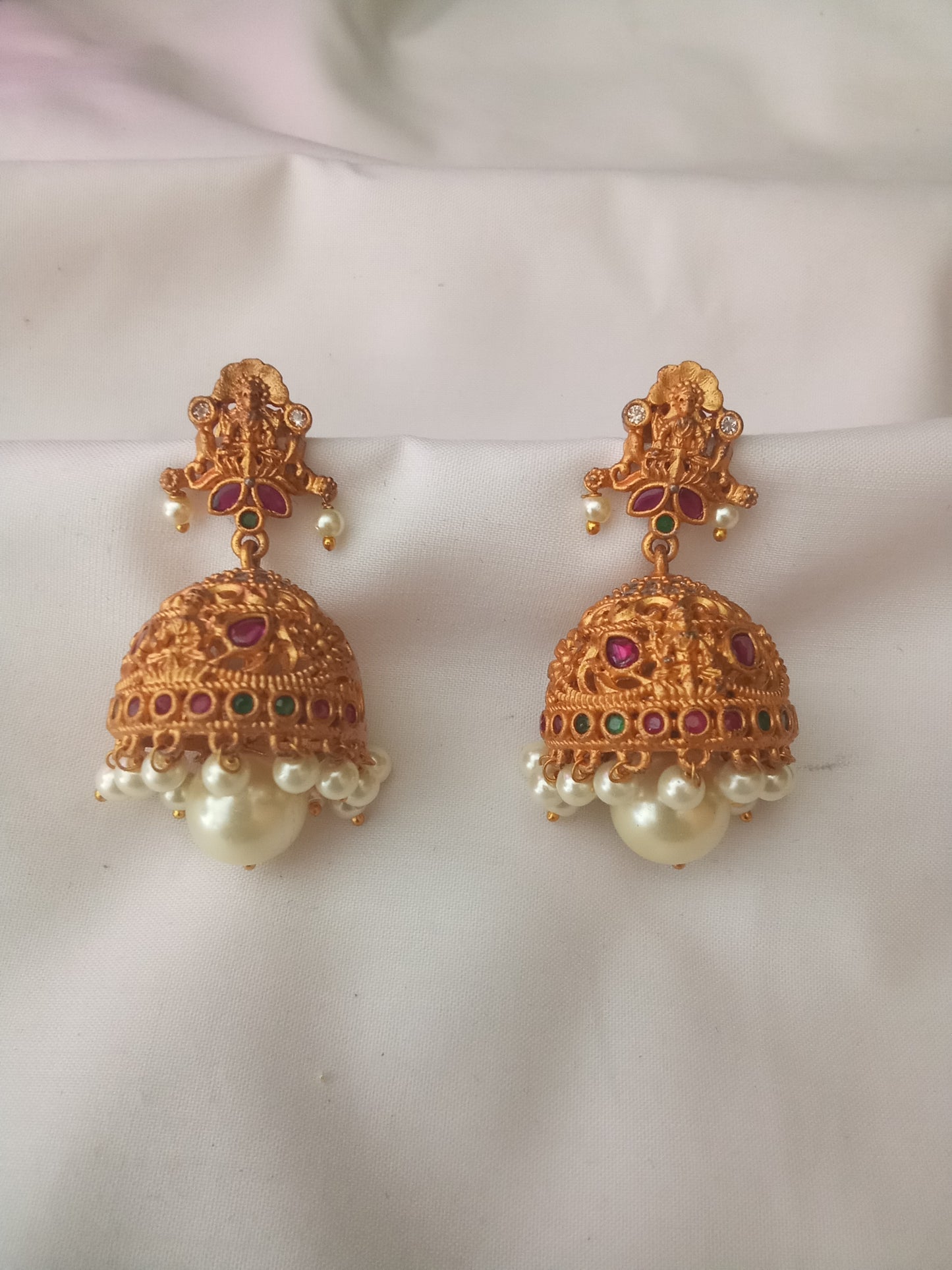 EARING-SHER278
