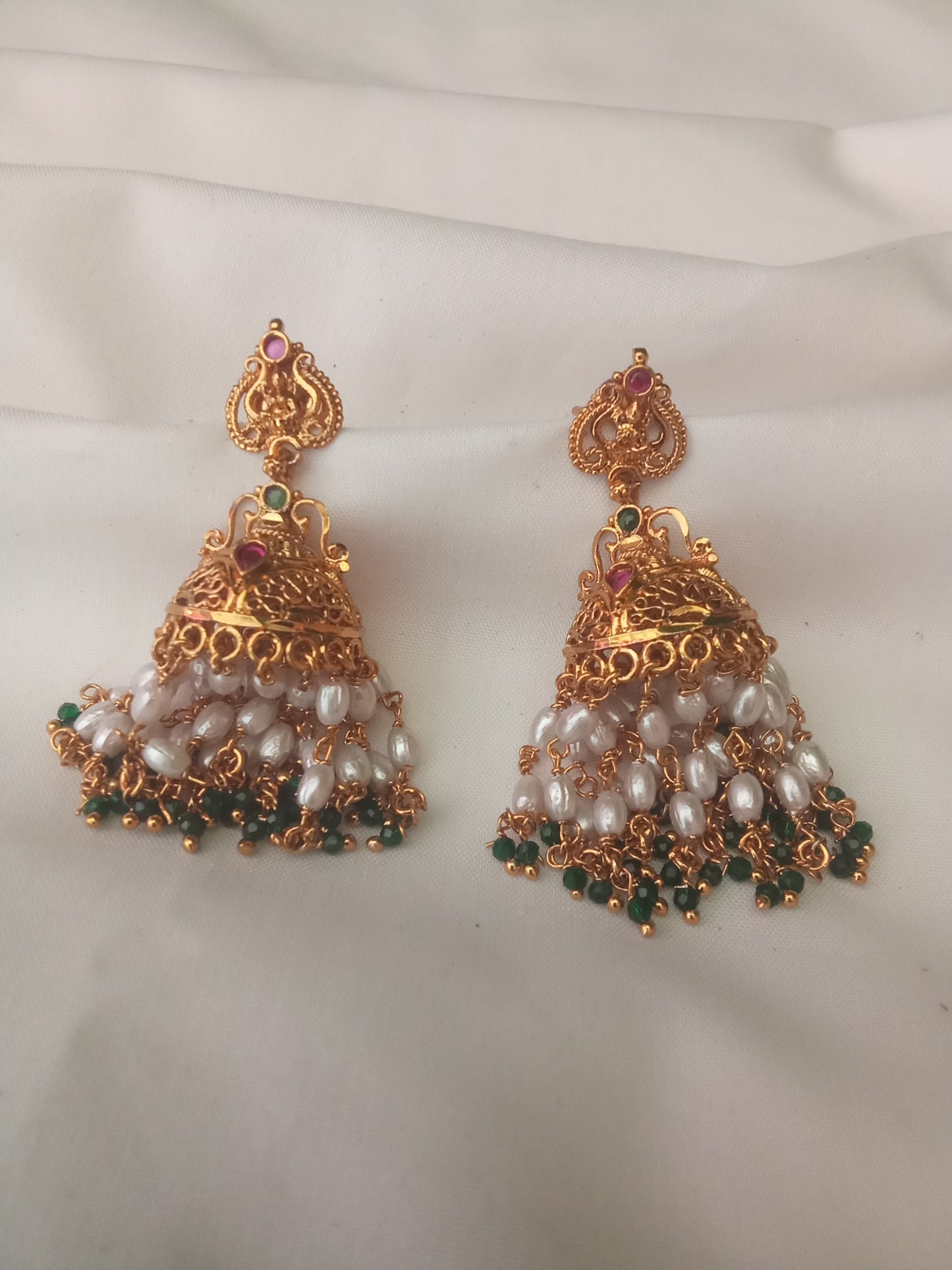 EARING-SHER76