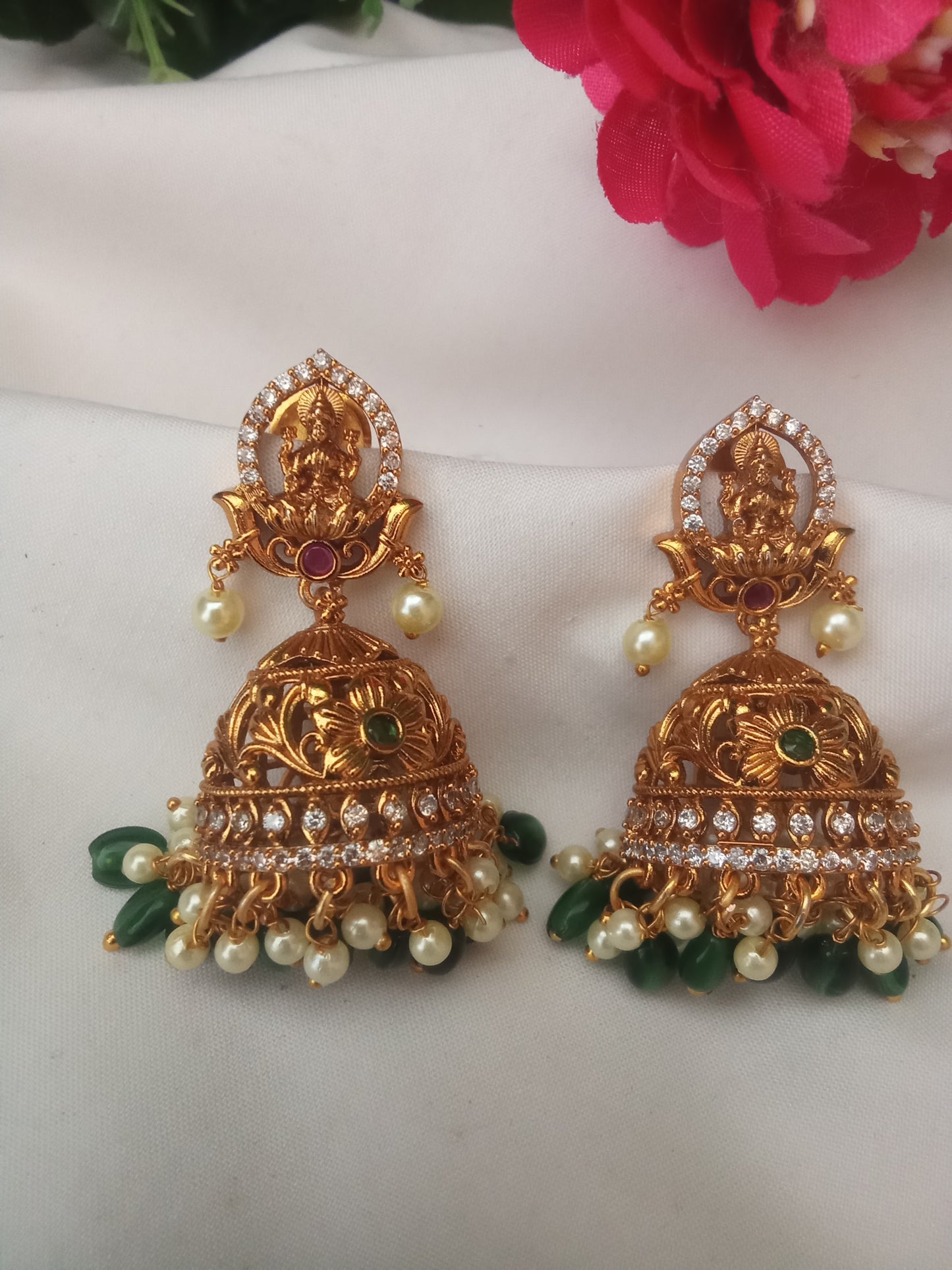 EARING-SHER63