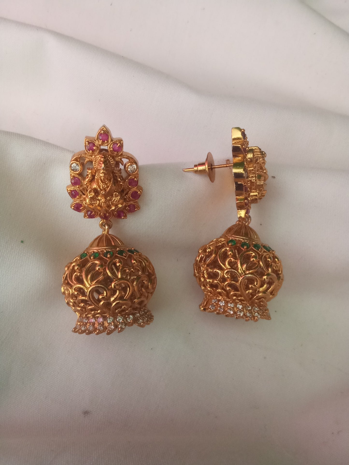 EARING-SHER60