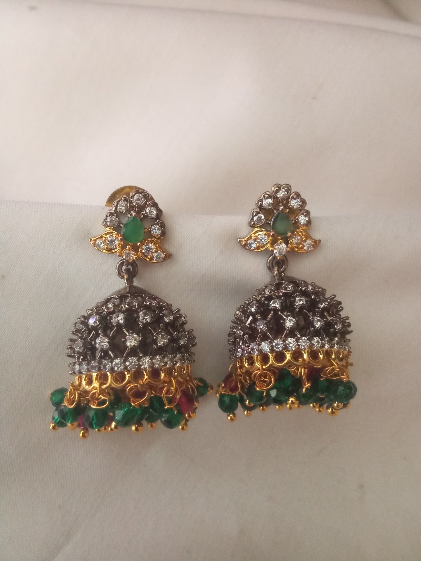 EARING-SHER259