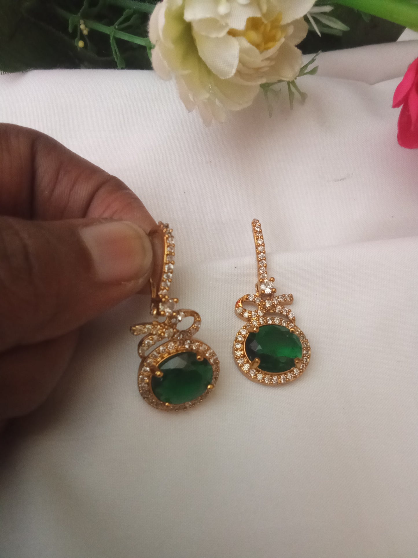 EARING-SHER251