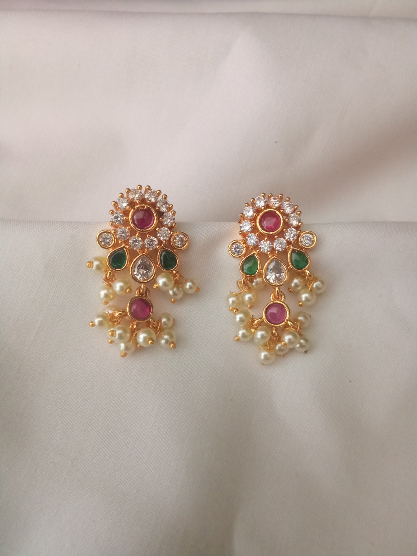 EARING-SHER237