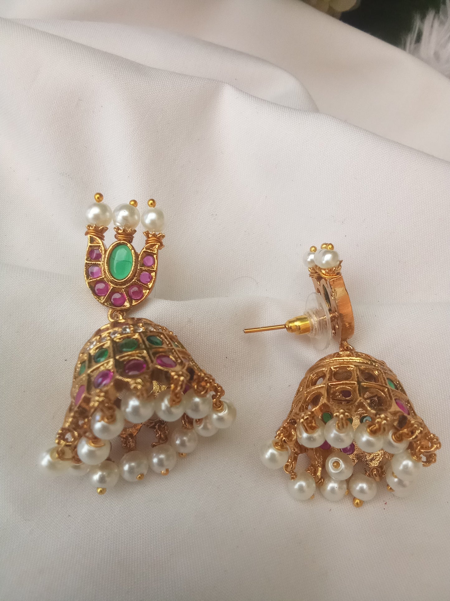 EARING-SHER67