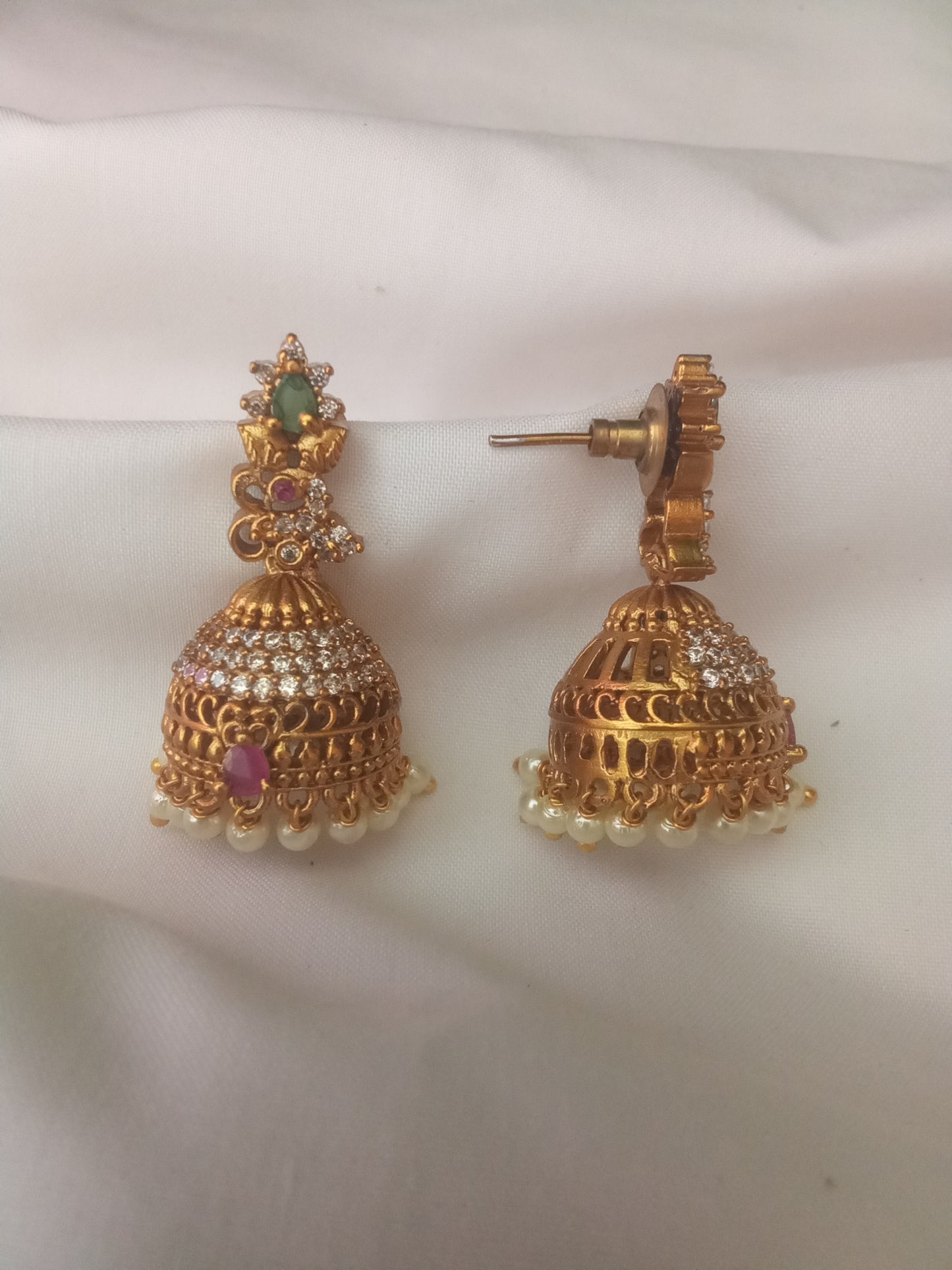 EARING-SHER88