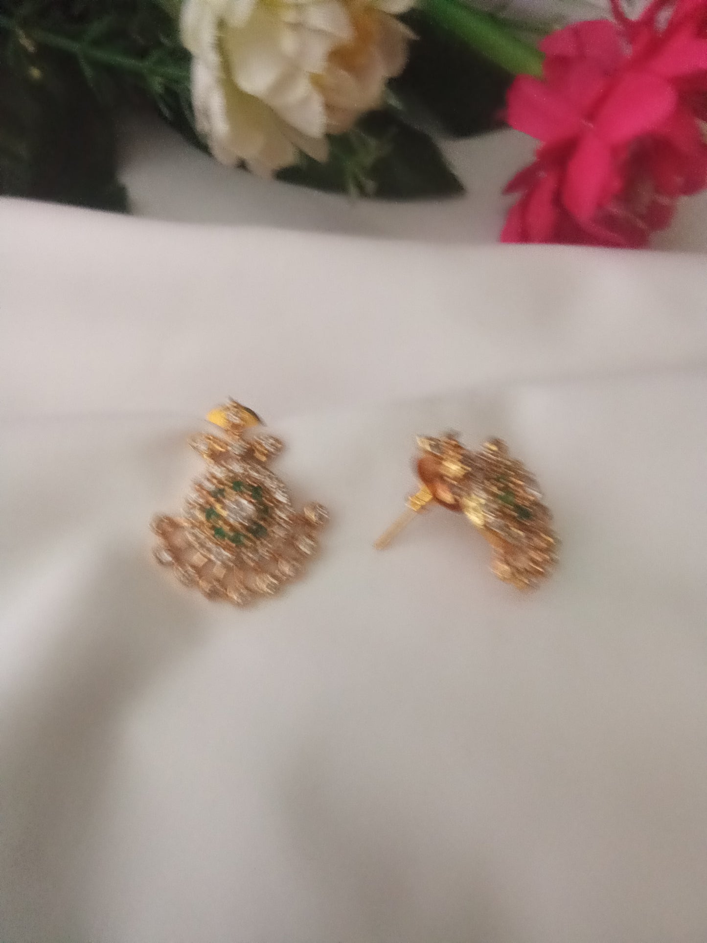 EARING-SHST01