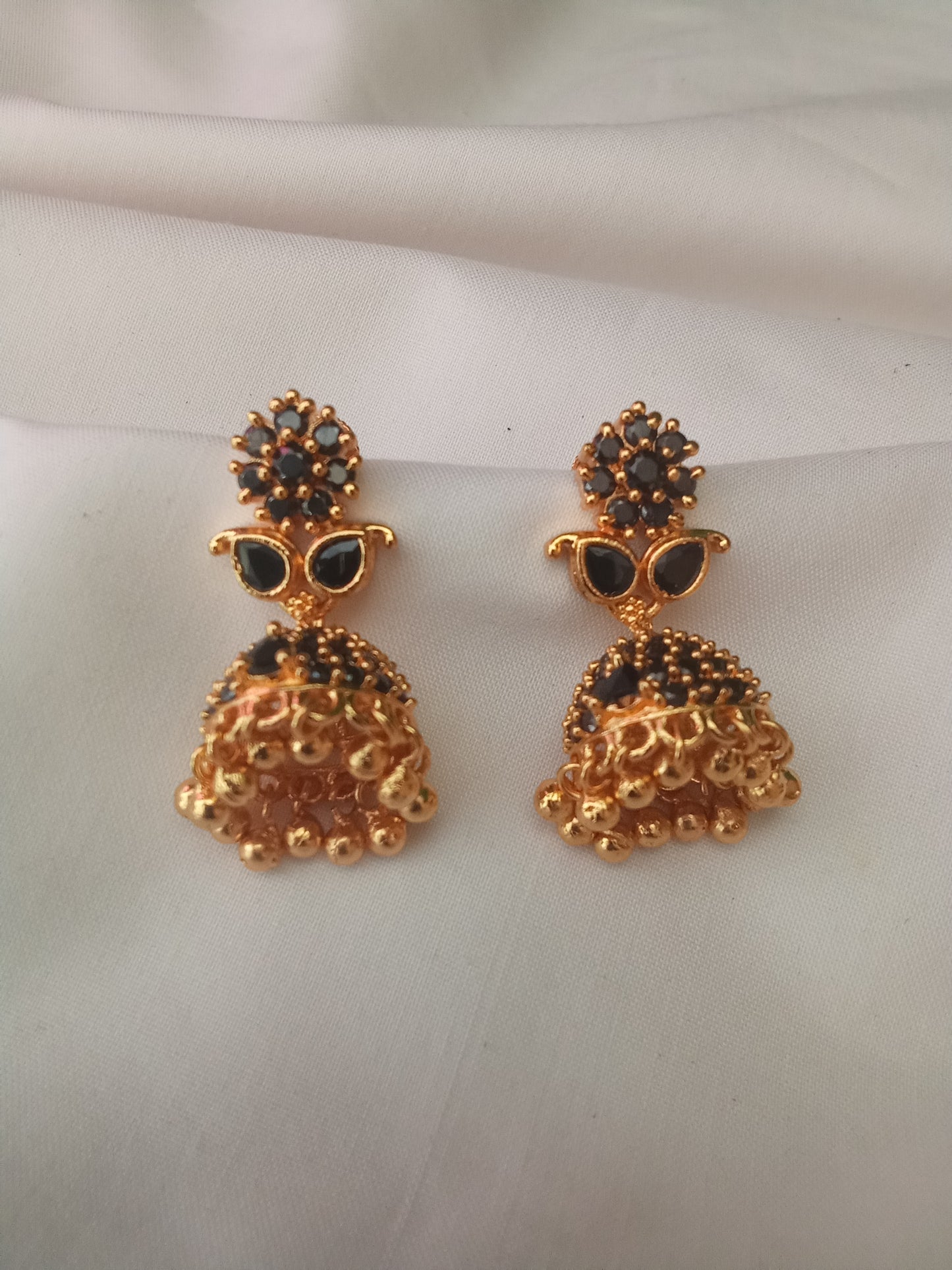EARING-SHER149
