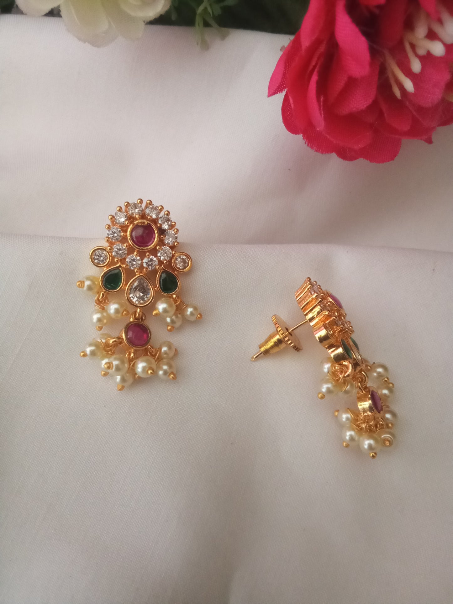 EARING-SHER237