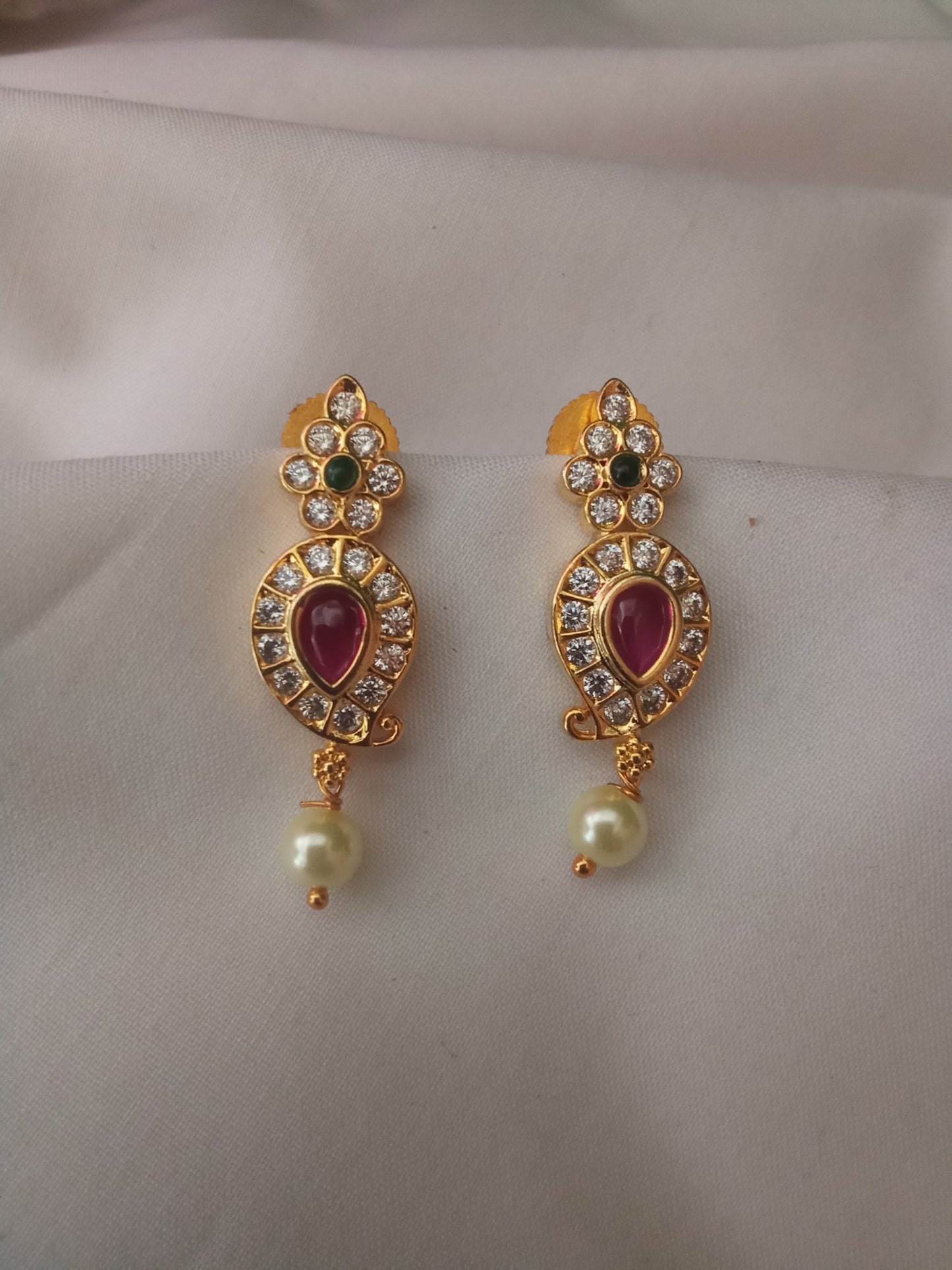 EARING-SHER229