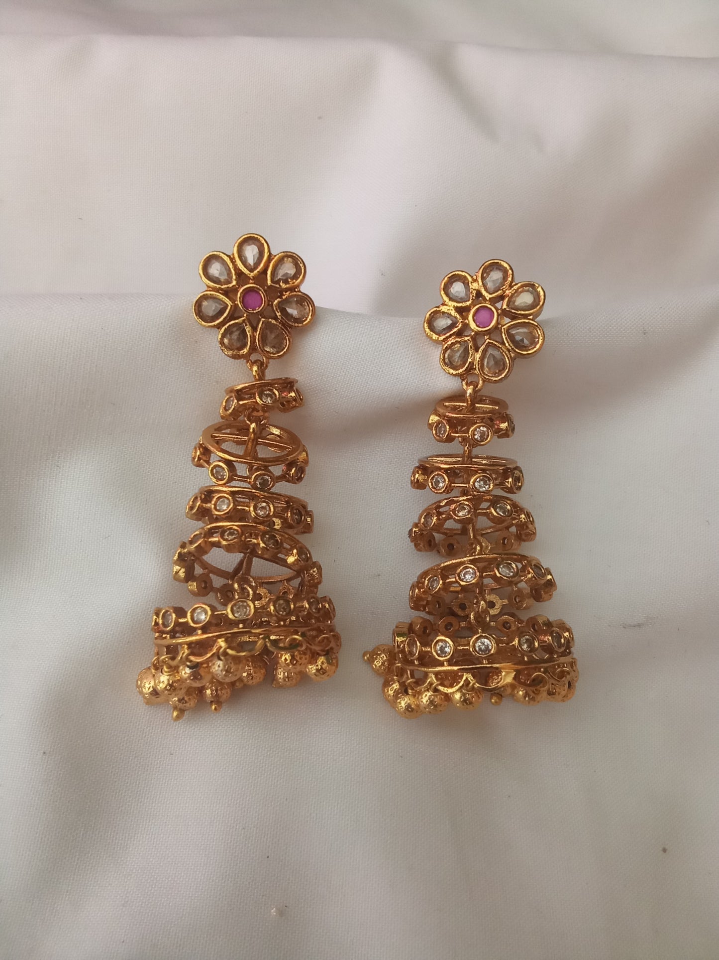 EARING-SHER274
