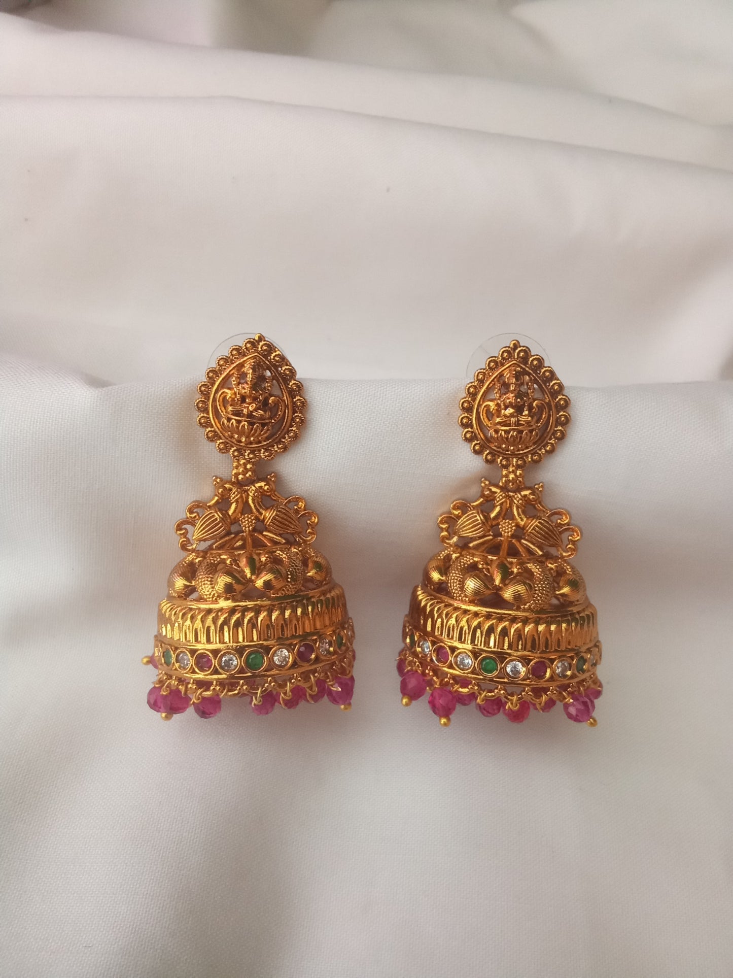 EARING-SHER283