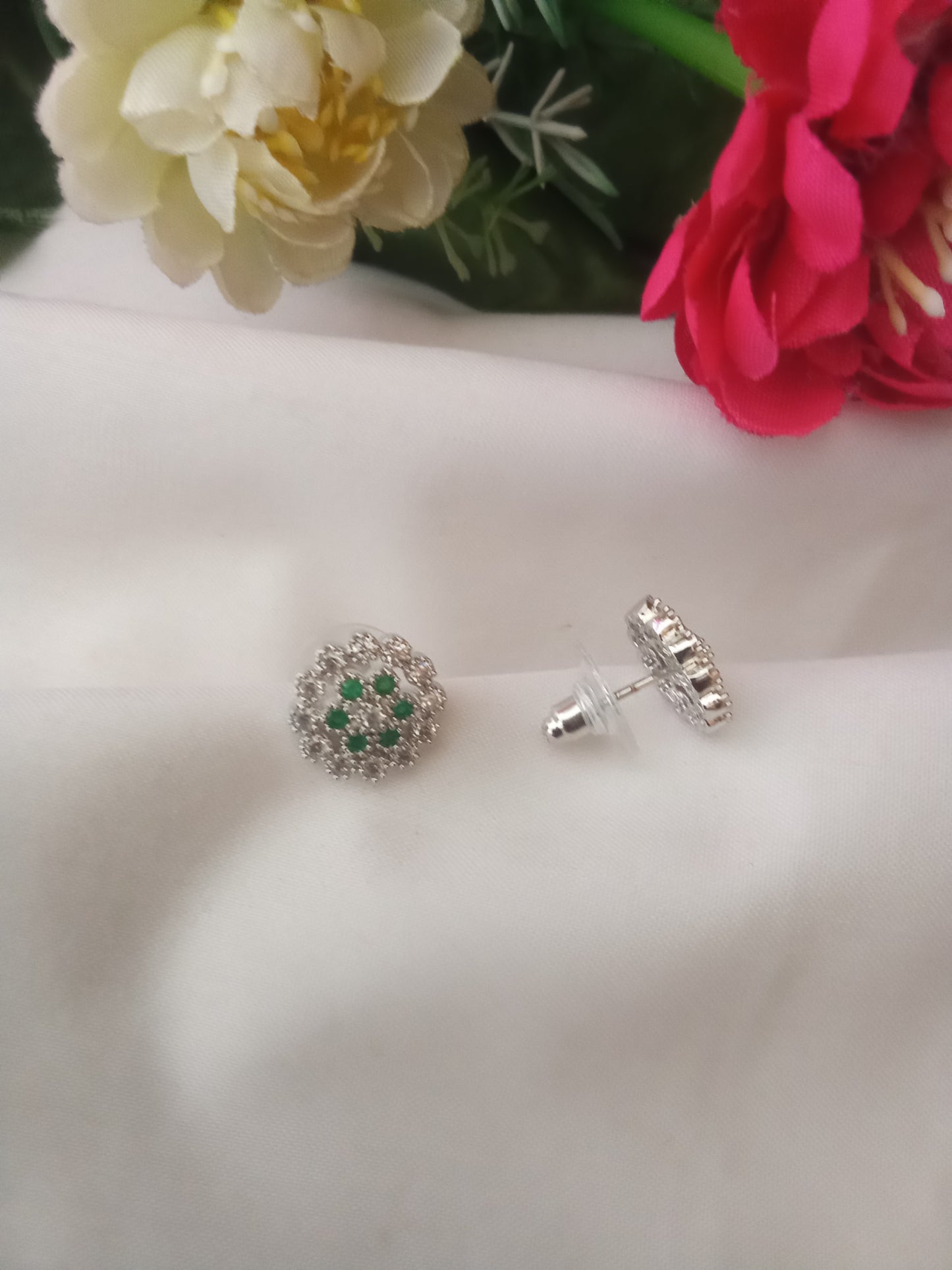 EARING-SHST124
