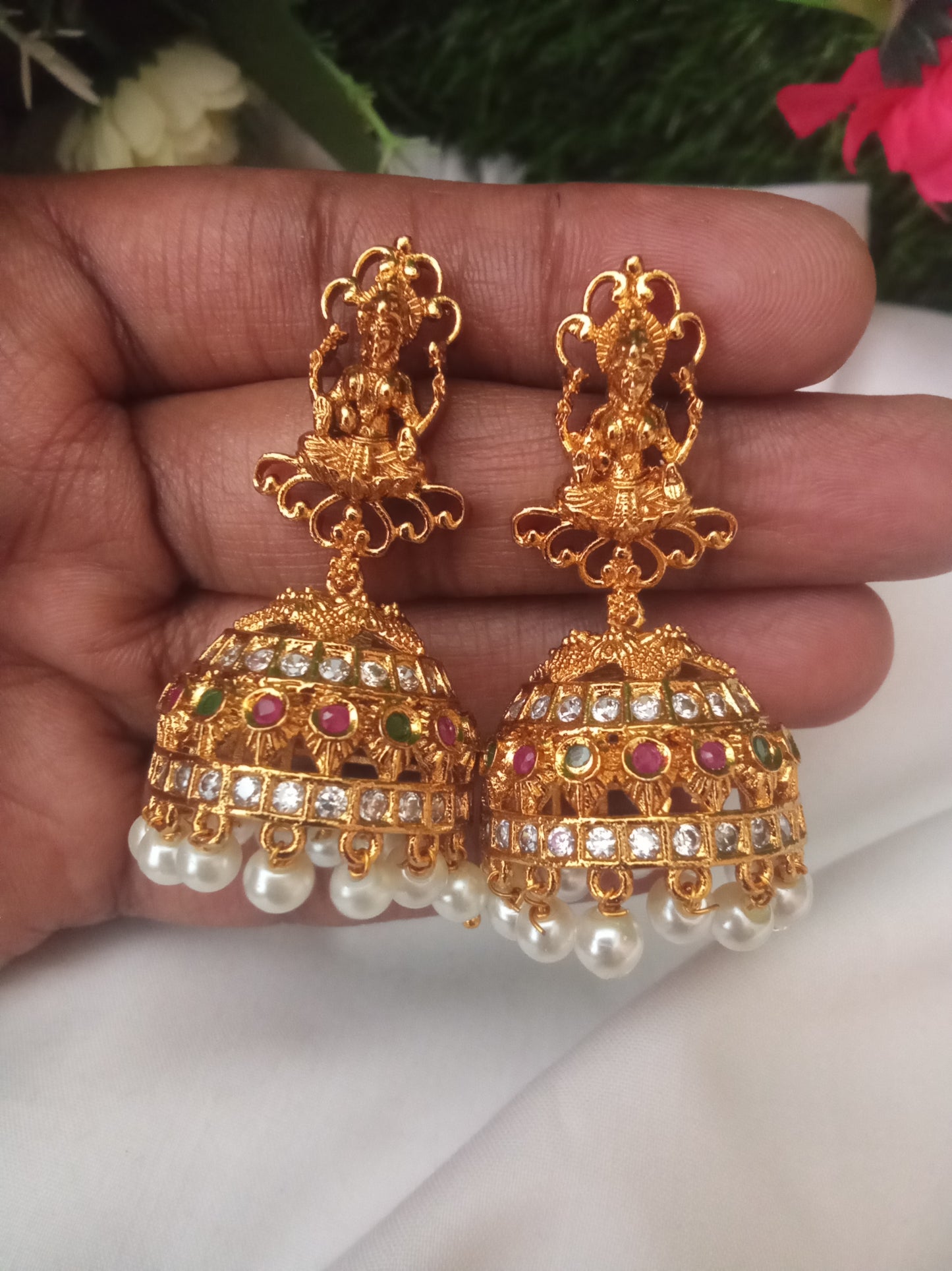 EARING-SHER71
