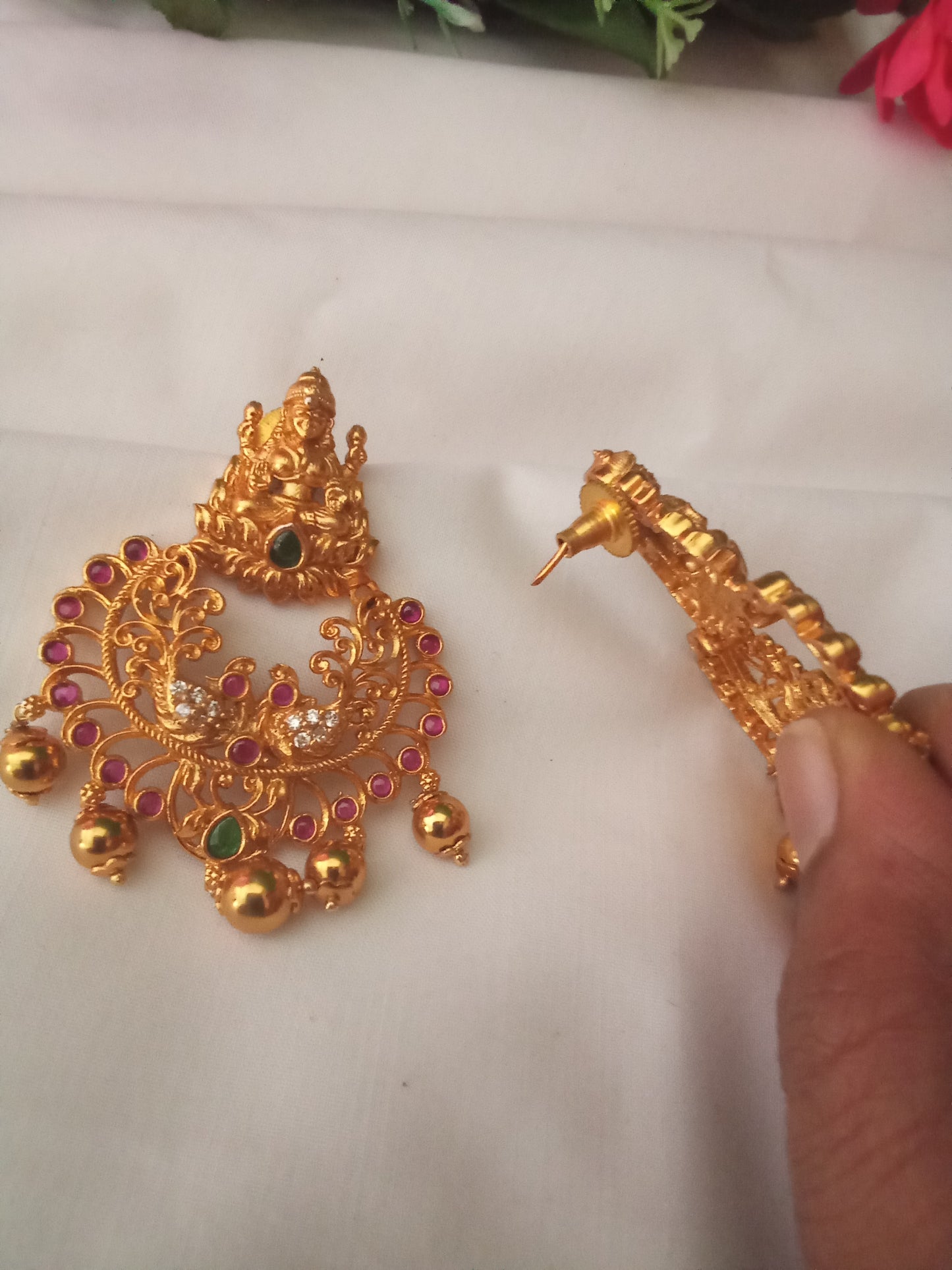 EARING-SHER163