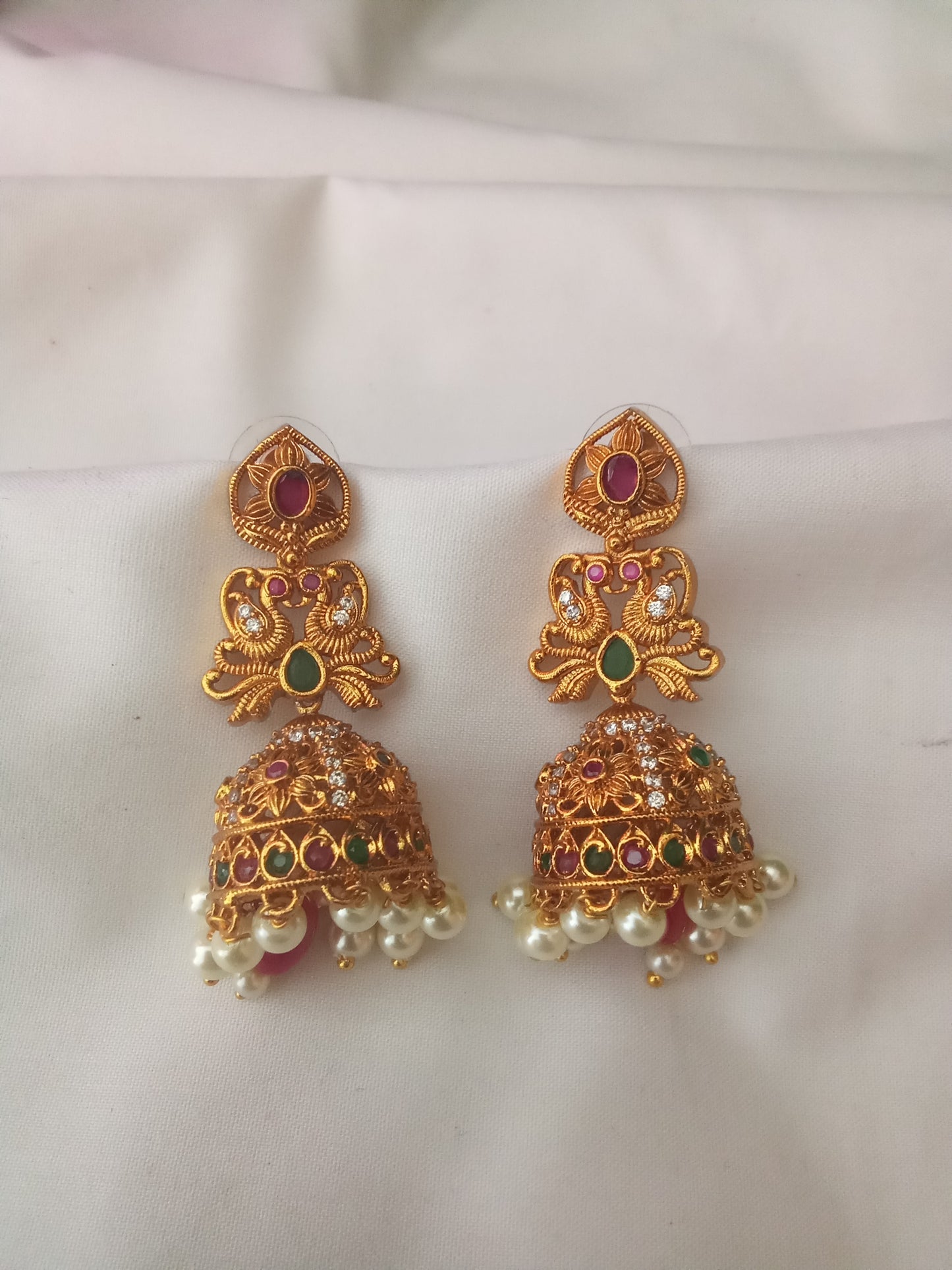 EARING-SHER280