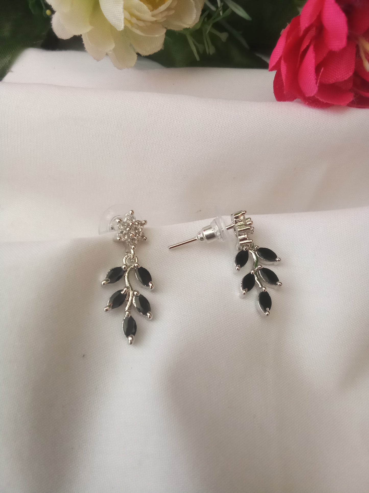 EARING-SHER255