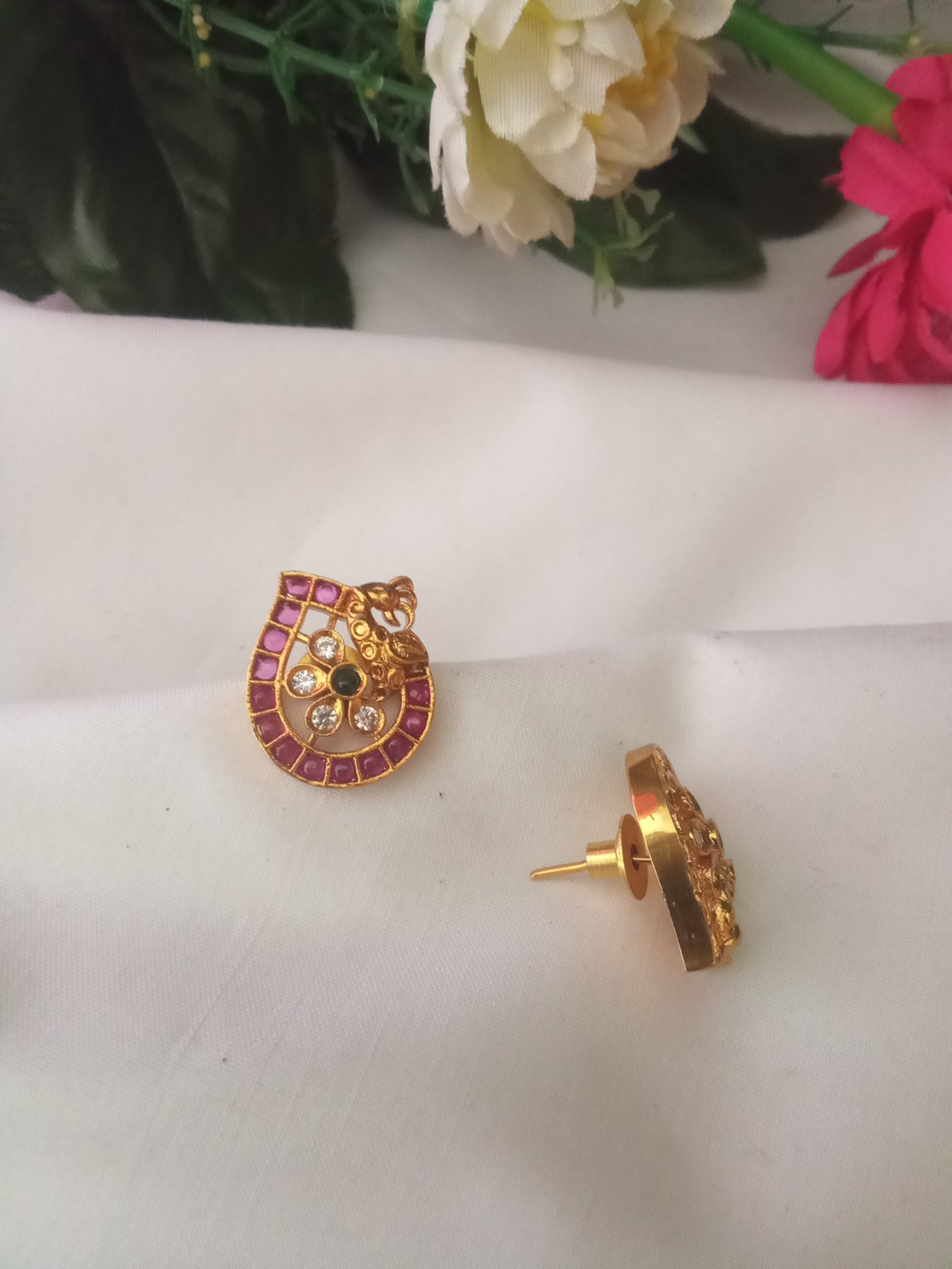 EARING-SHST05