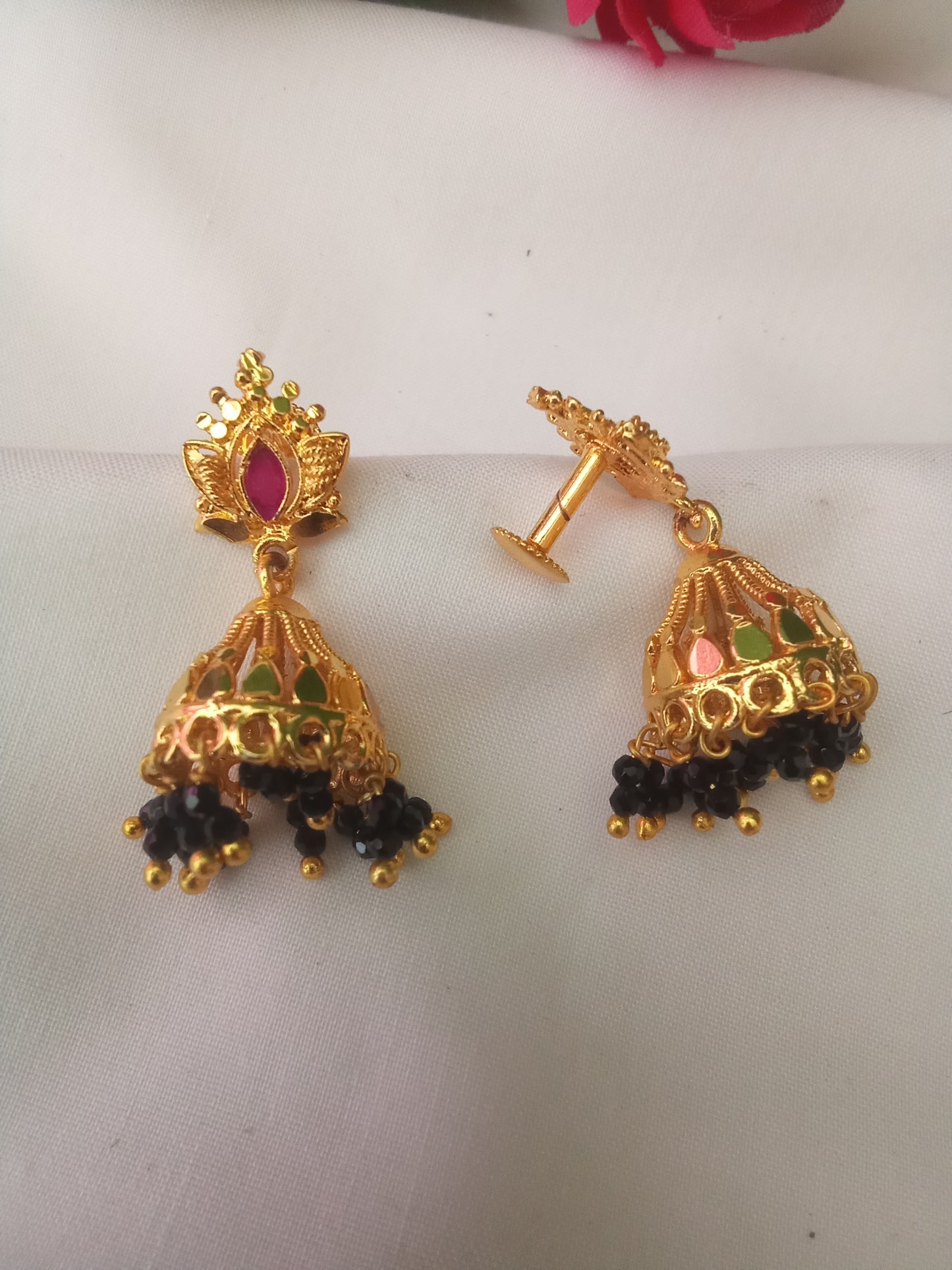 EARING-SHER99