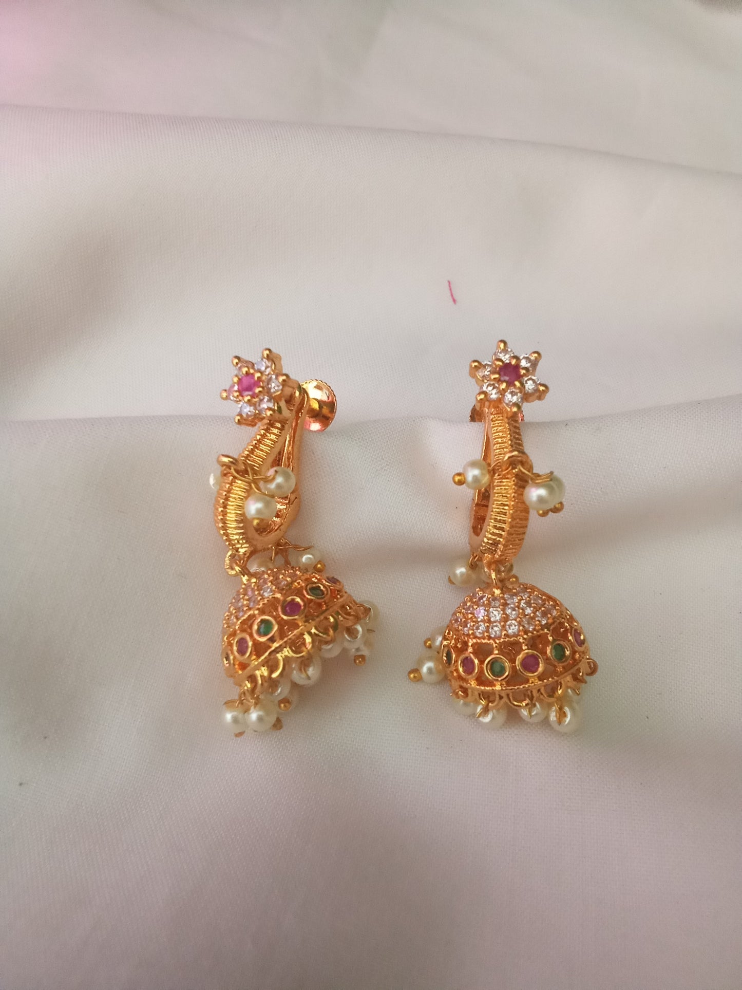 EARING-SHER186