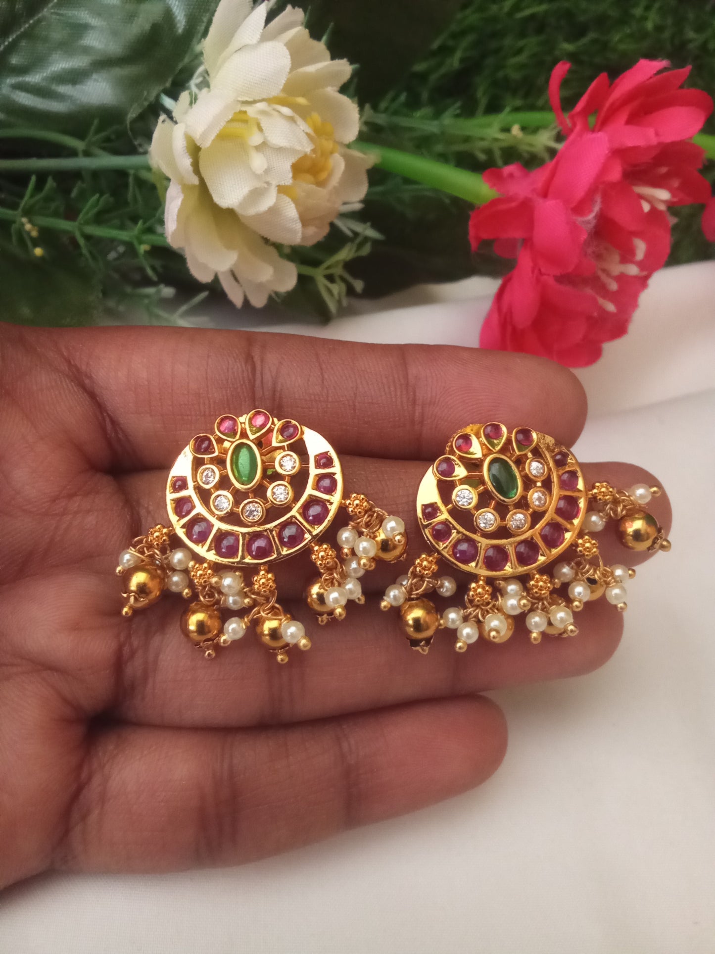 EARING-SHER157